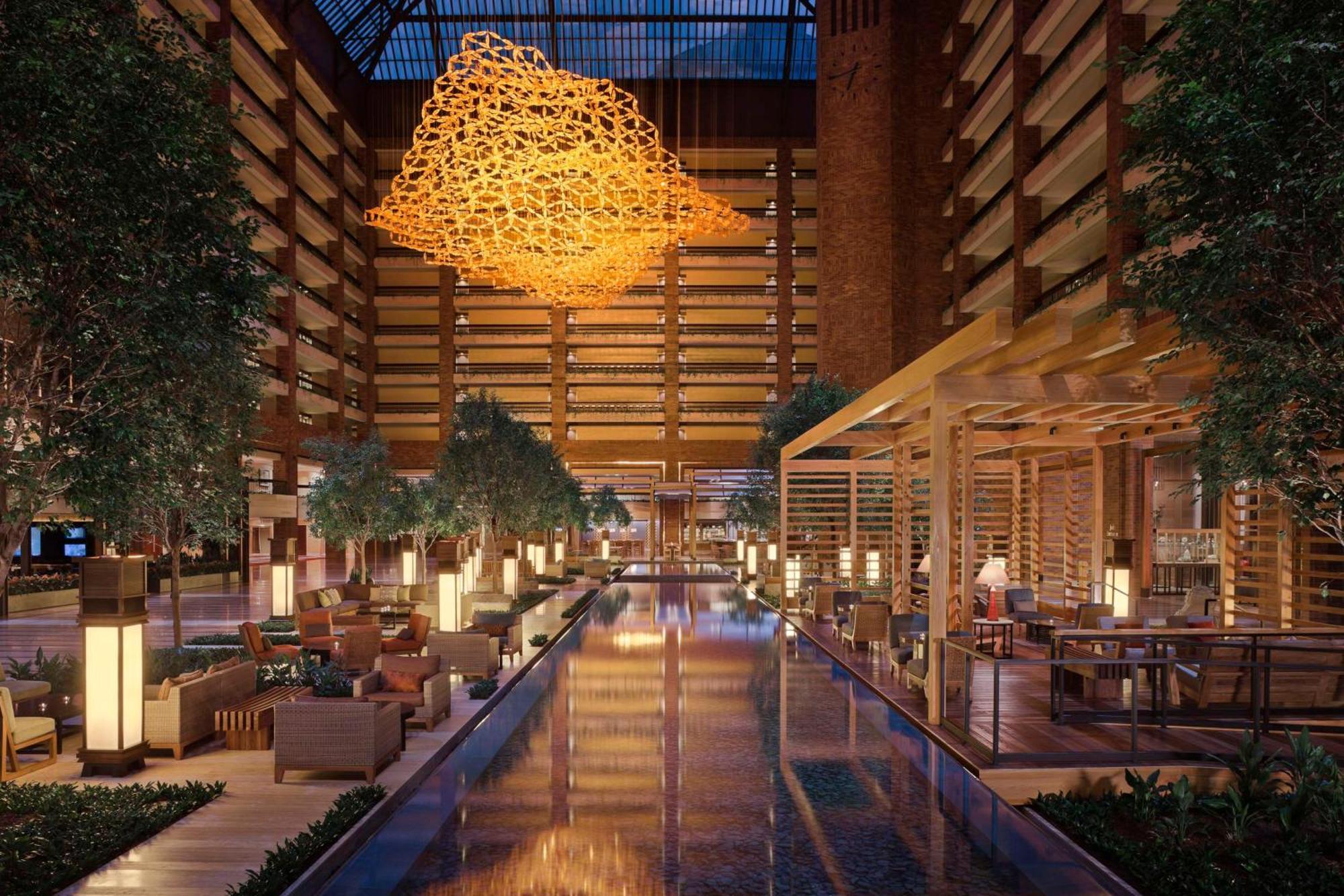 Hilton Anatole Hotel Dallas Exterior photo