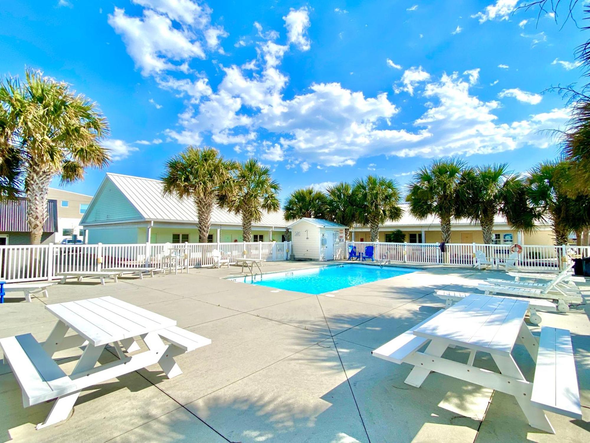 Island Inn Of Atlantic Beach Exterior photo