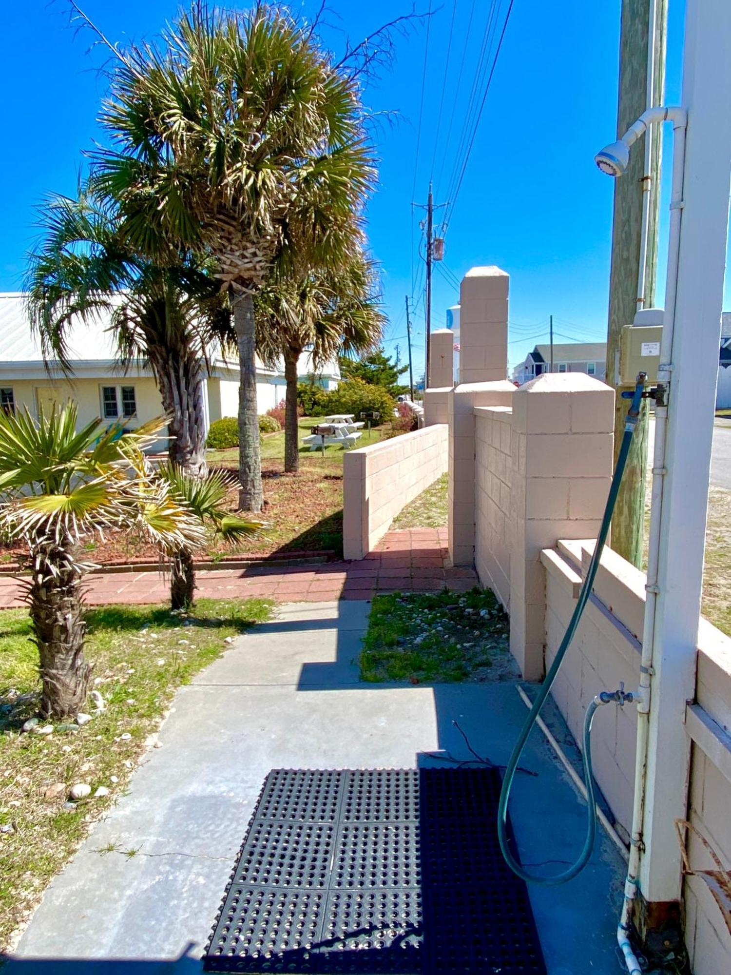 Island Inn Of Atlantic Beach Exterior photo