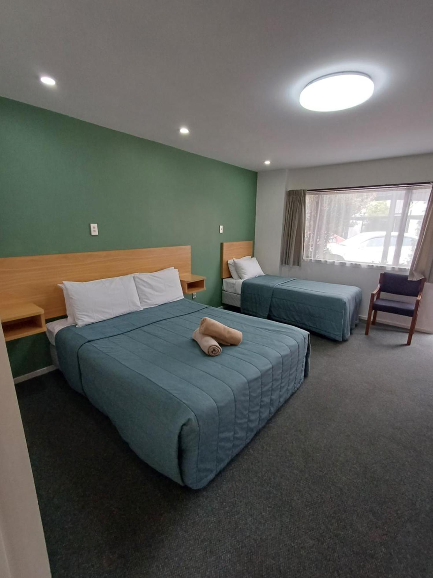 Gothic Heights Motel Christchurch Room photo