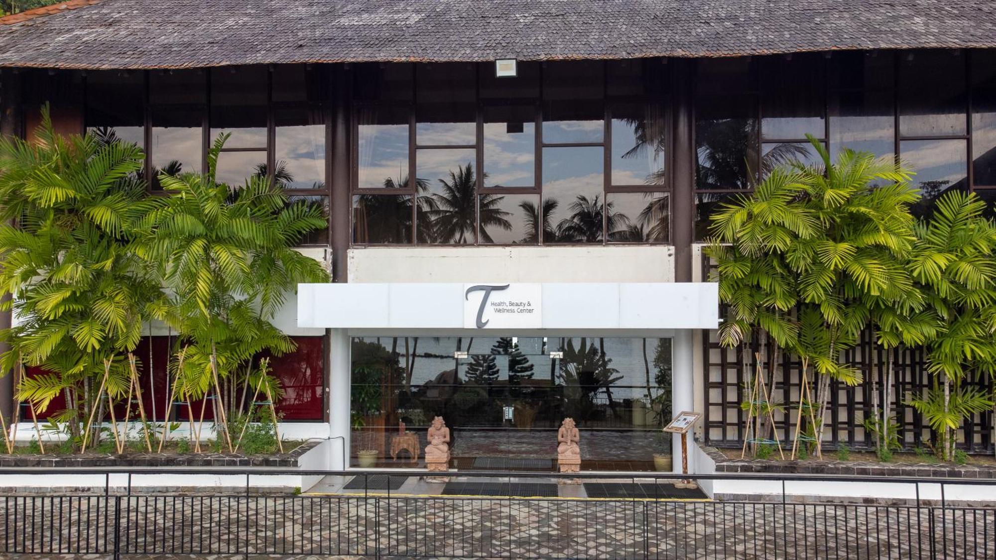 Turi Beach Resort Nongsa Exterior photo
