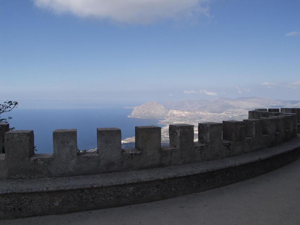 Antico Borgo Hotel Erice Exterior photo