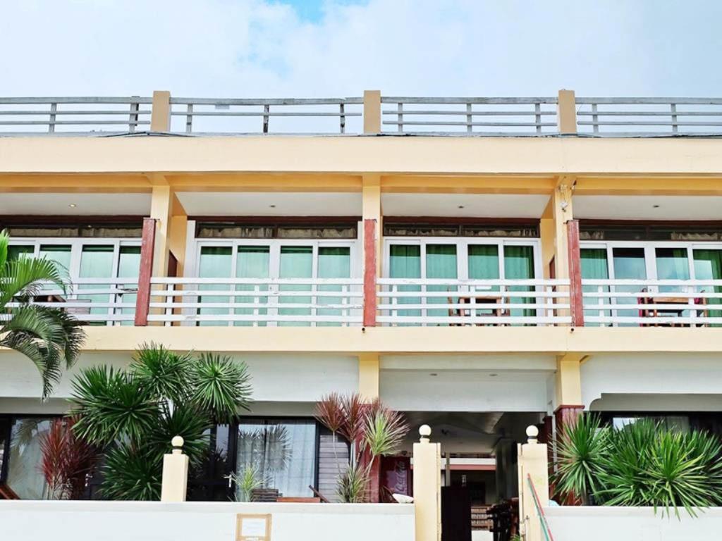 El Nido Beach Hotel Exterior photo