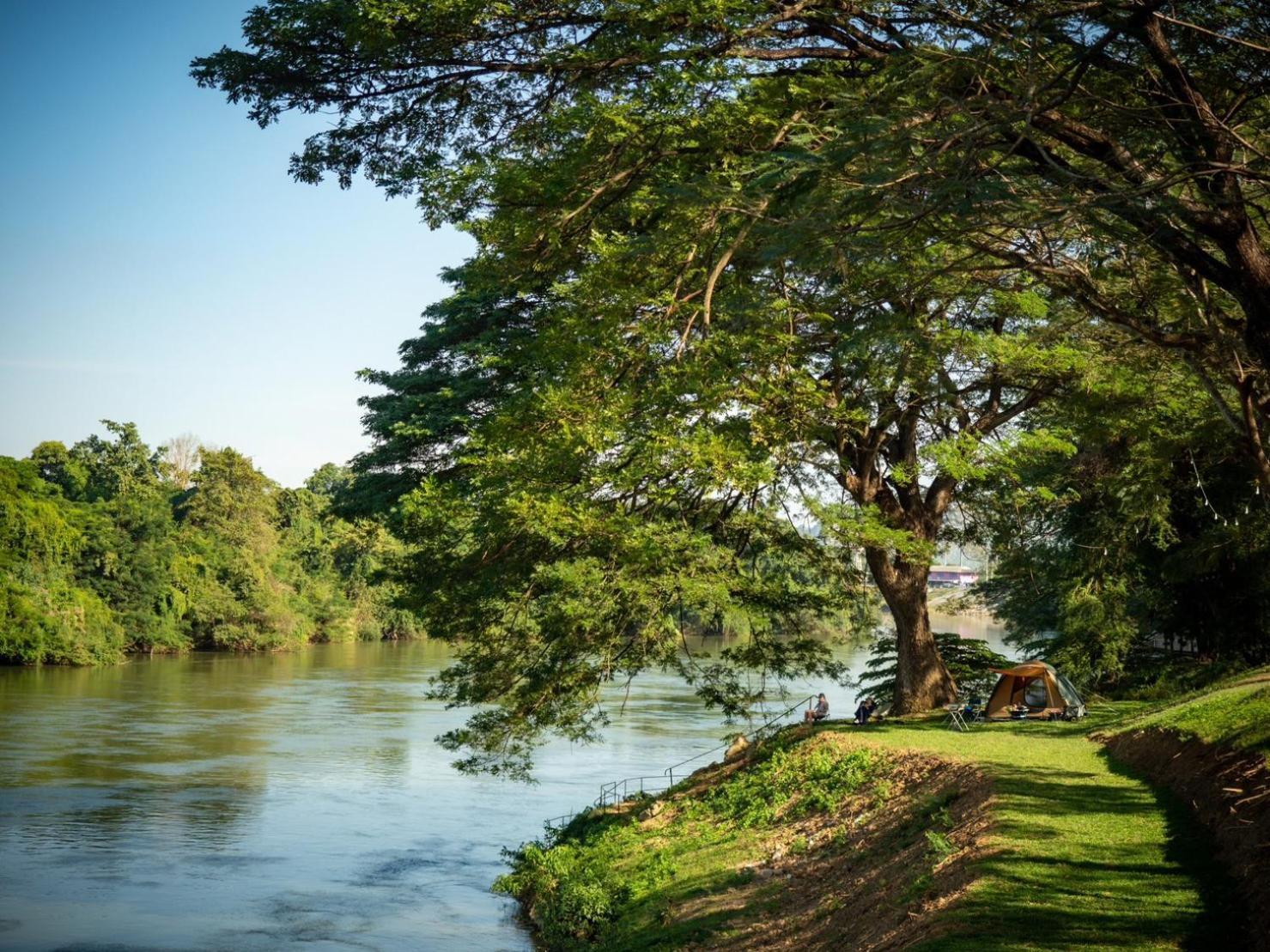 The Legacy River Kwai Resort Kanchanaburi Exterior photo