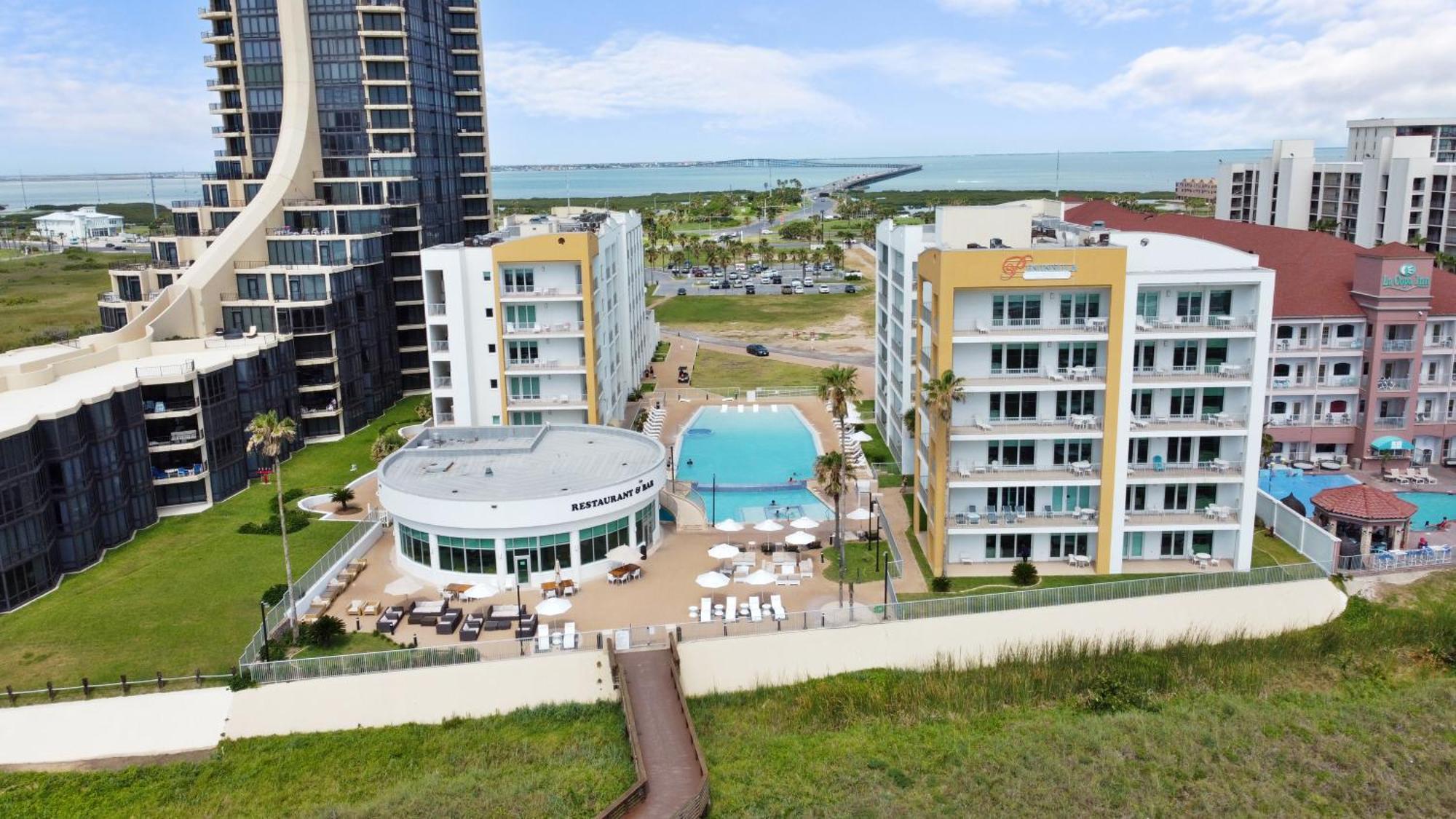 Peninsula Island Resort & Spa - Beachfront Property At South Padre Island Exterior photo