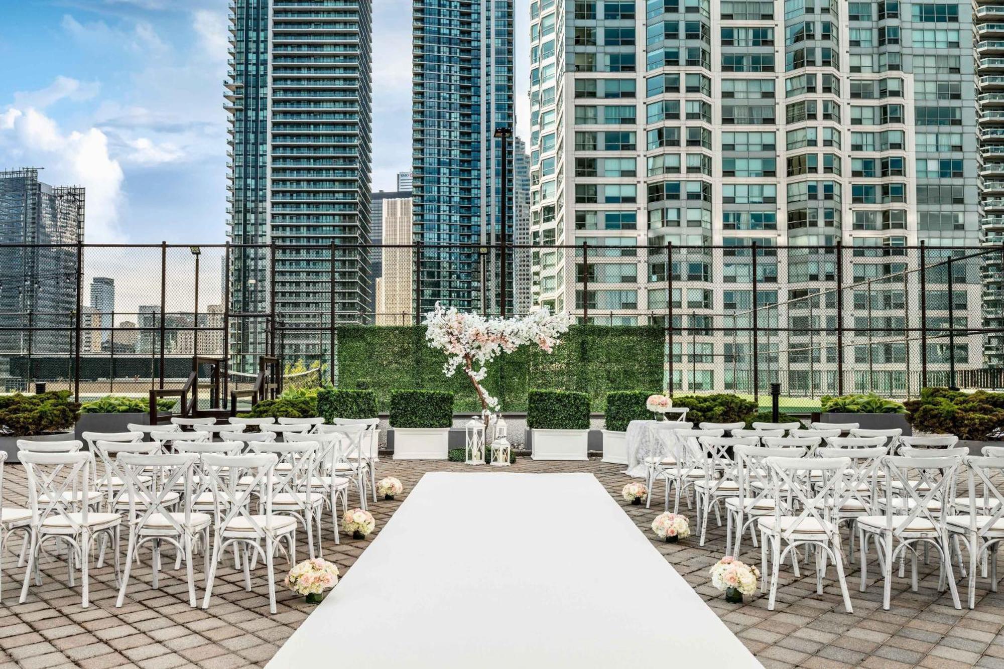 The Westin Harbour Castle, Toronto Hotel Exterior photo