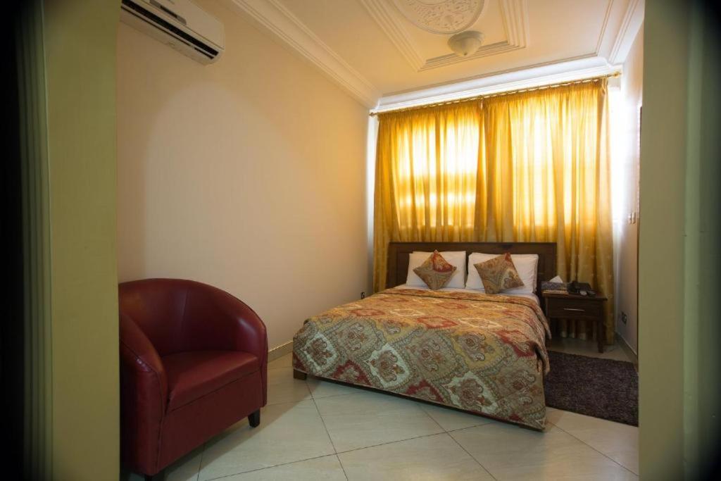 Charleston Hotel Accra Room photo