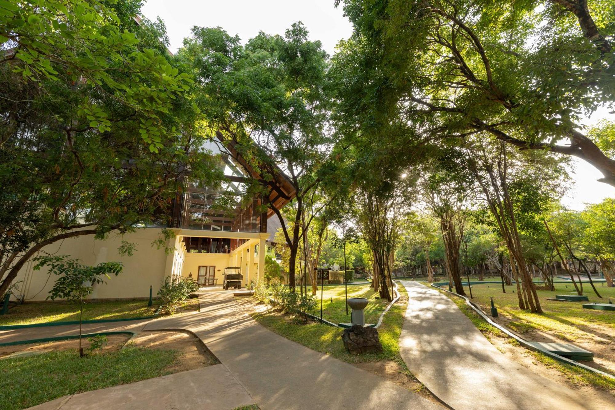 Occidental Paradise Dambulla Sigiriya Exterior photo