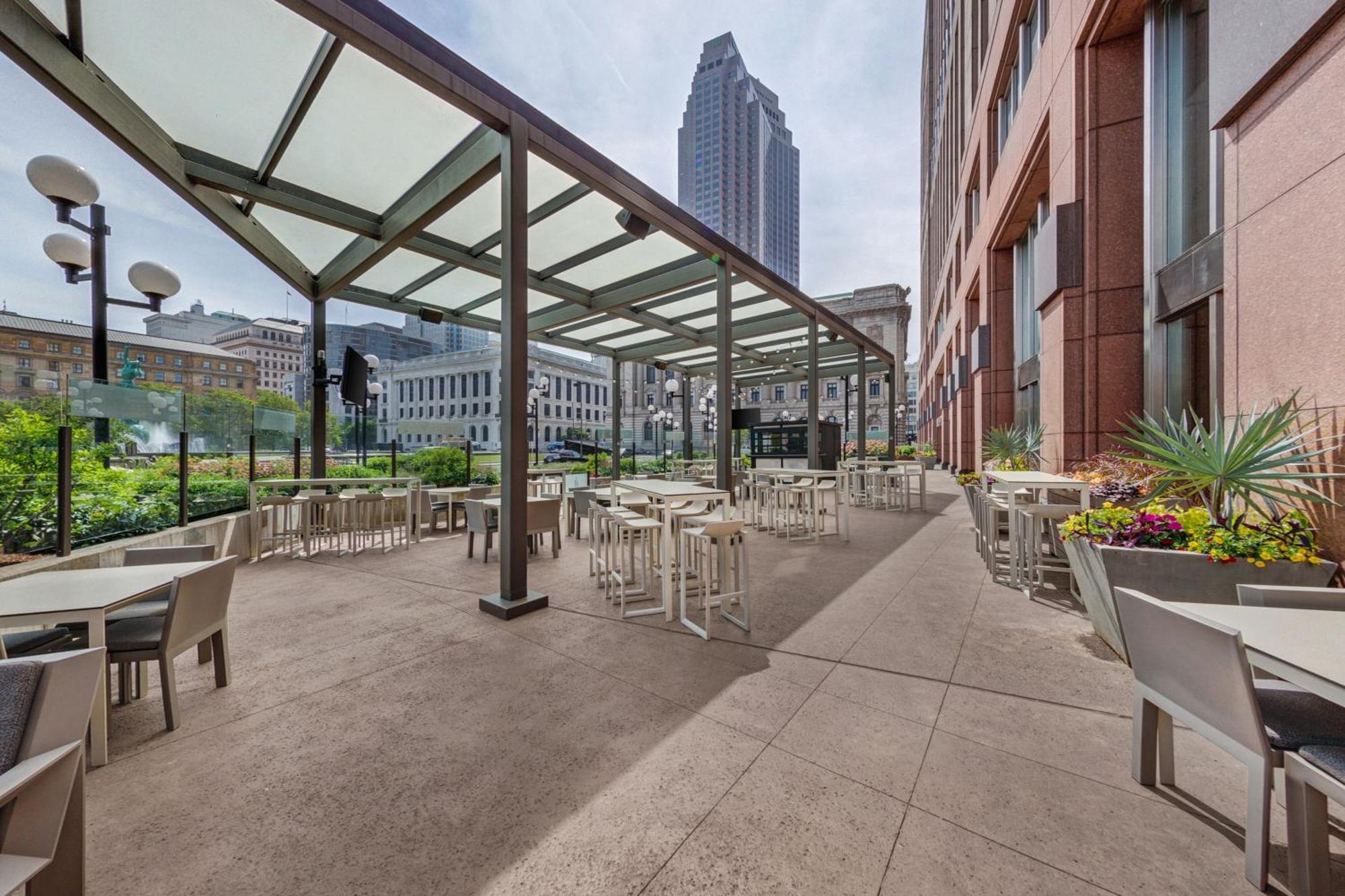 Cleveland Marriott Downtown At Key Tower Hotel Exterior photo
