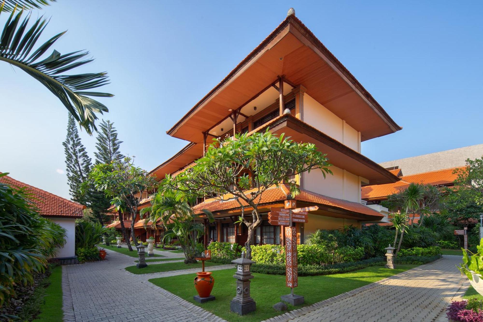 Grand Istana Rama Hotel Kuta  Exterior photo