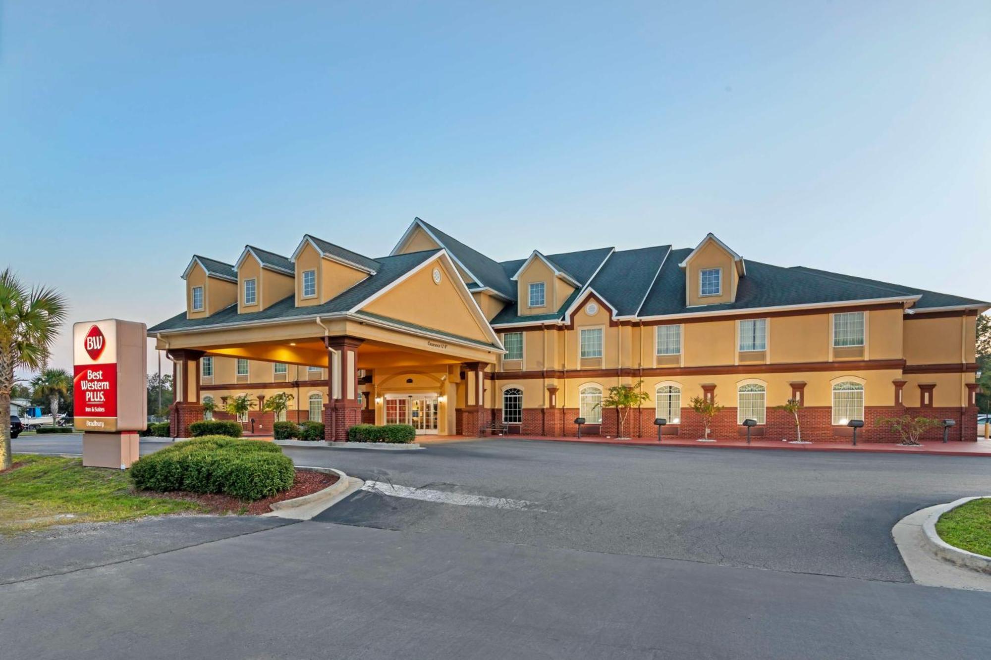 Best Western Plus Bradbury Inn And Suites Waycross Exterior photo