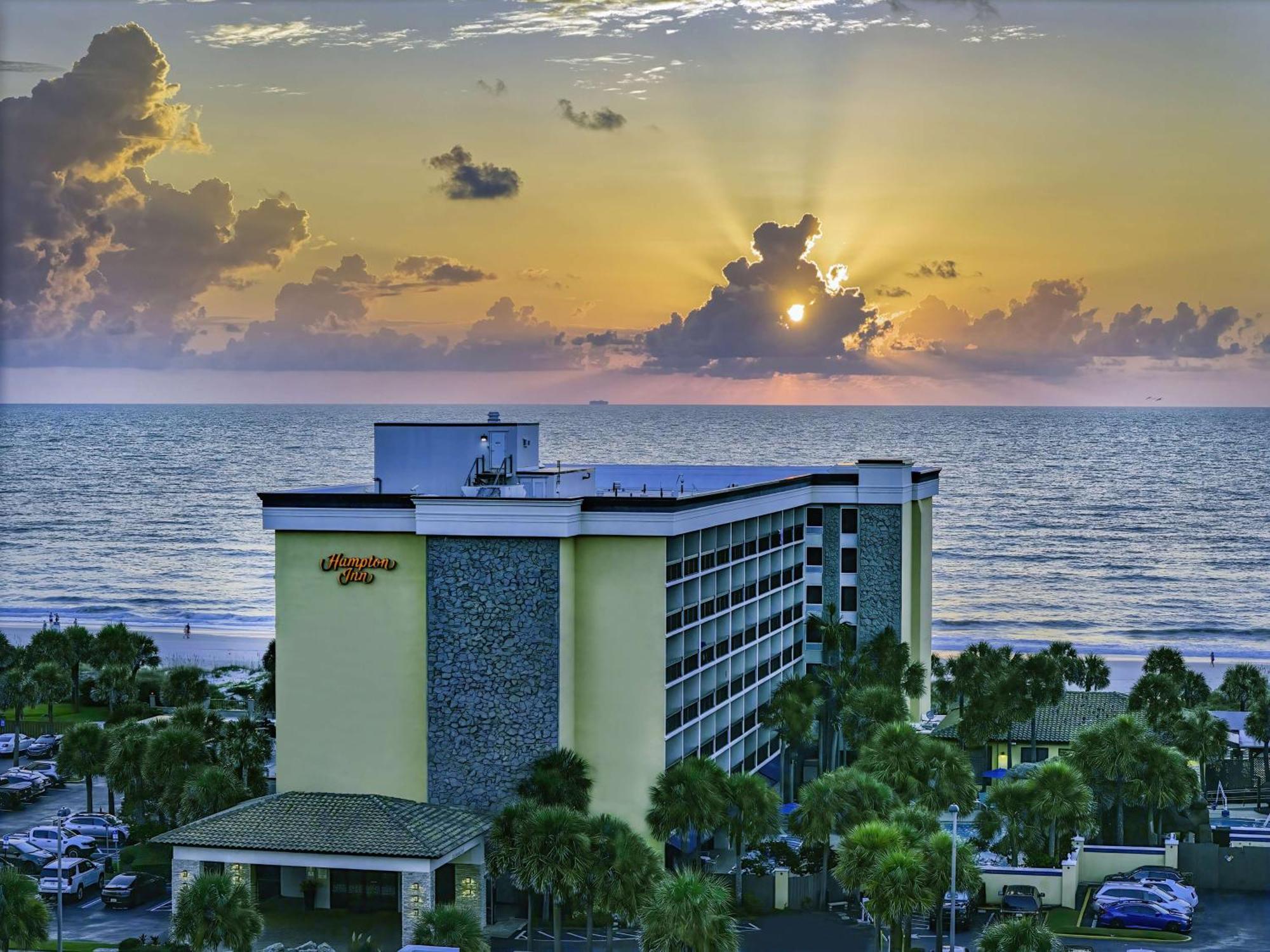 Hampton Inn Oceanfront Jacksonville Beach Exterior photo