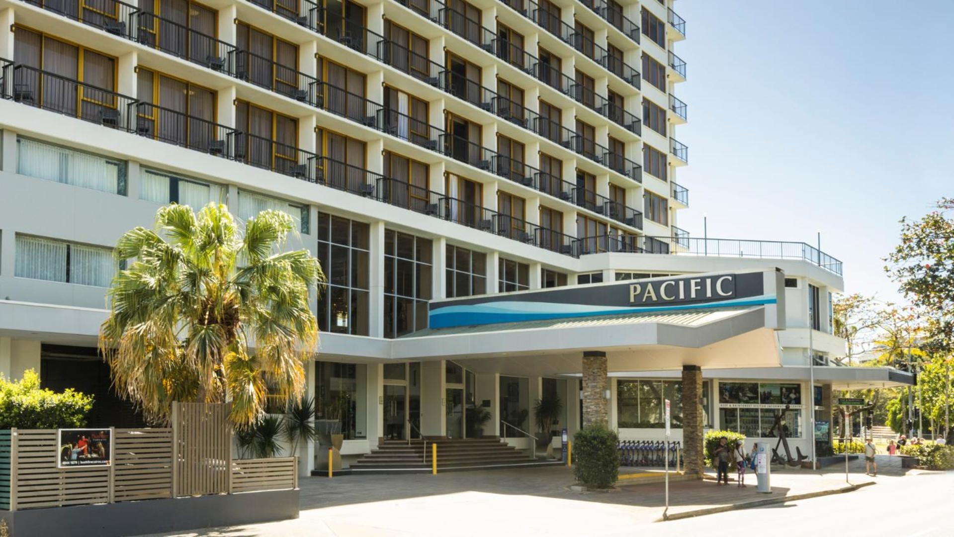 Pacific Hotel Cairns Exterior photo