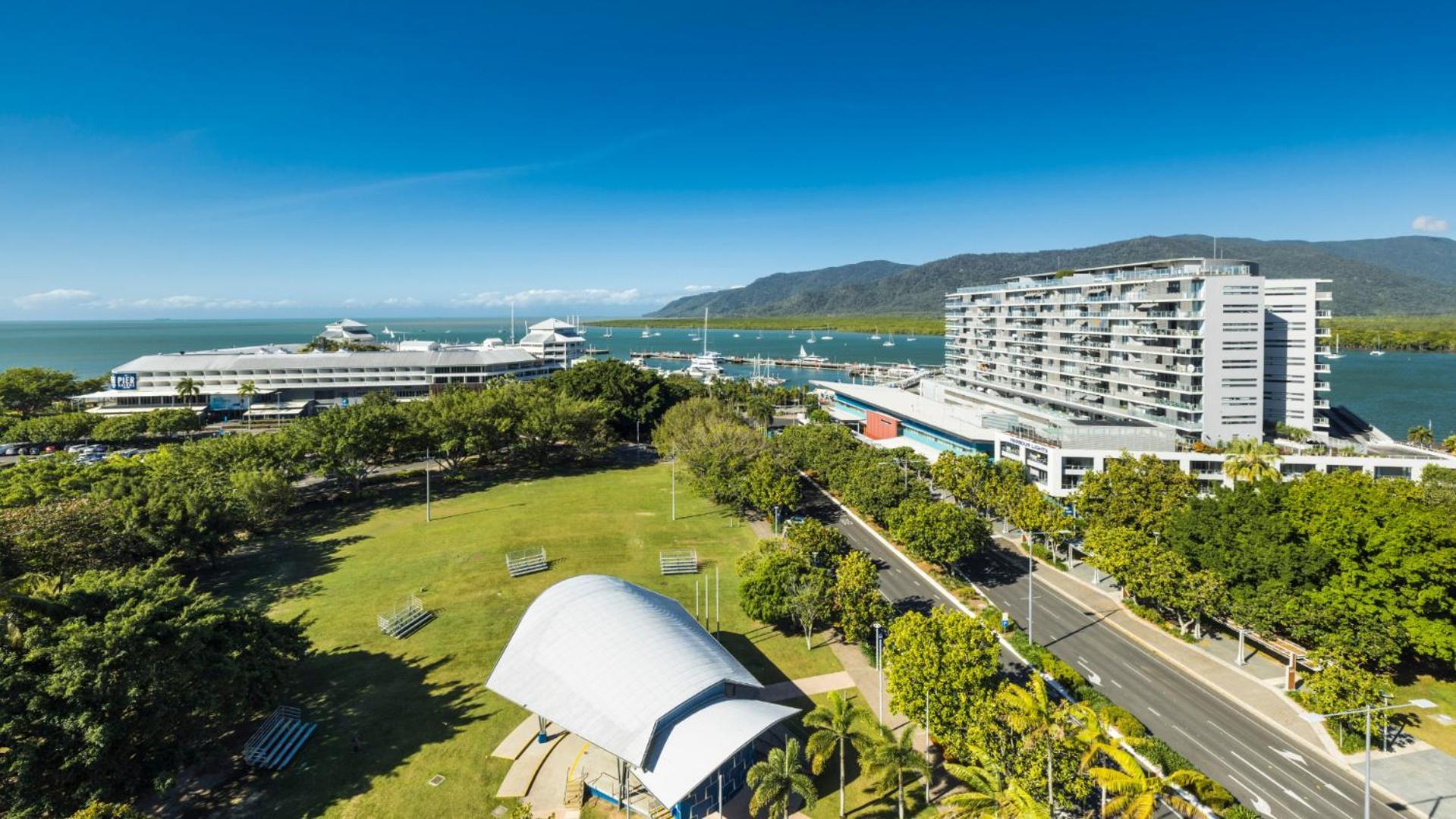 Pacific Hotel Cairns Exterior photo