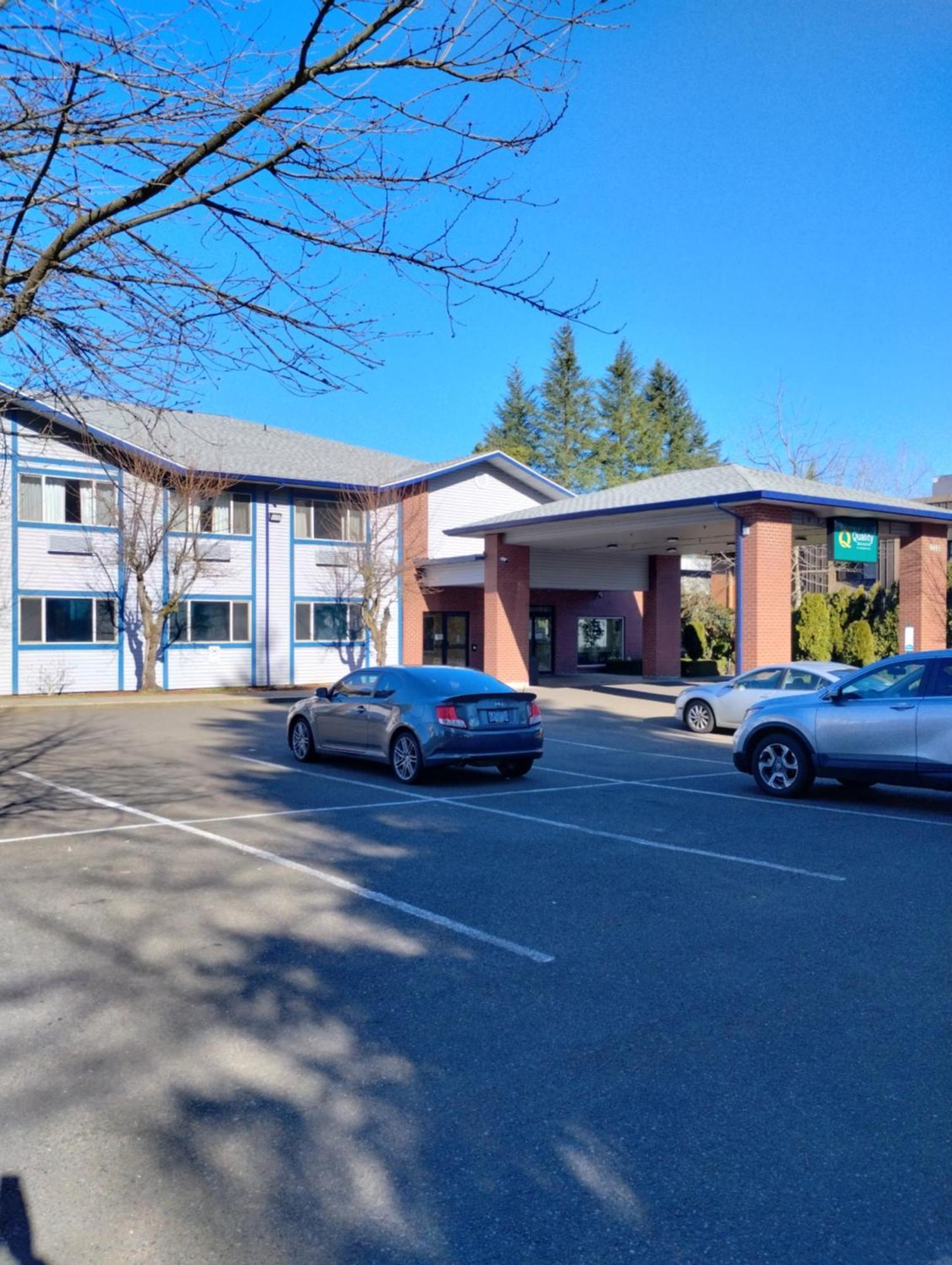 Quality Inn & Suites Wilsonville Exterior photo