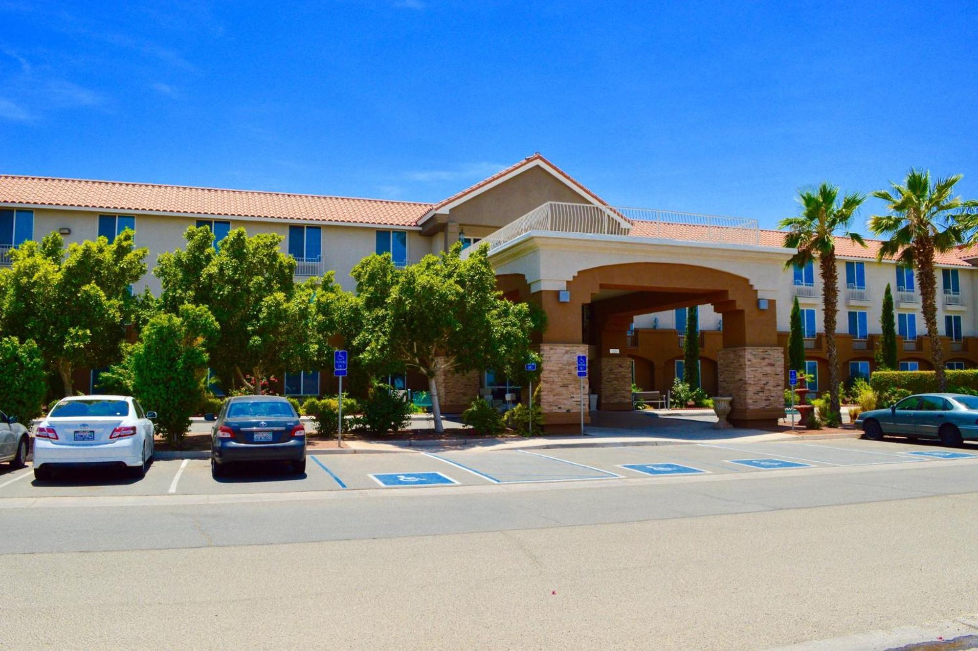 Holiday Inn Express Calexico, An Ihg Hotel Exterior photo