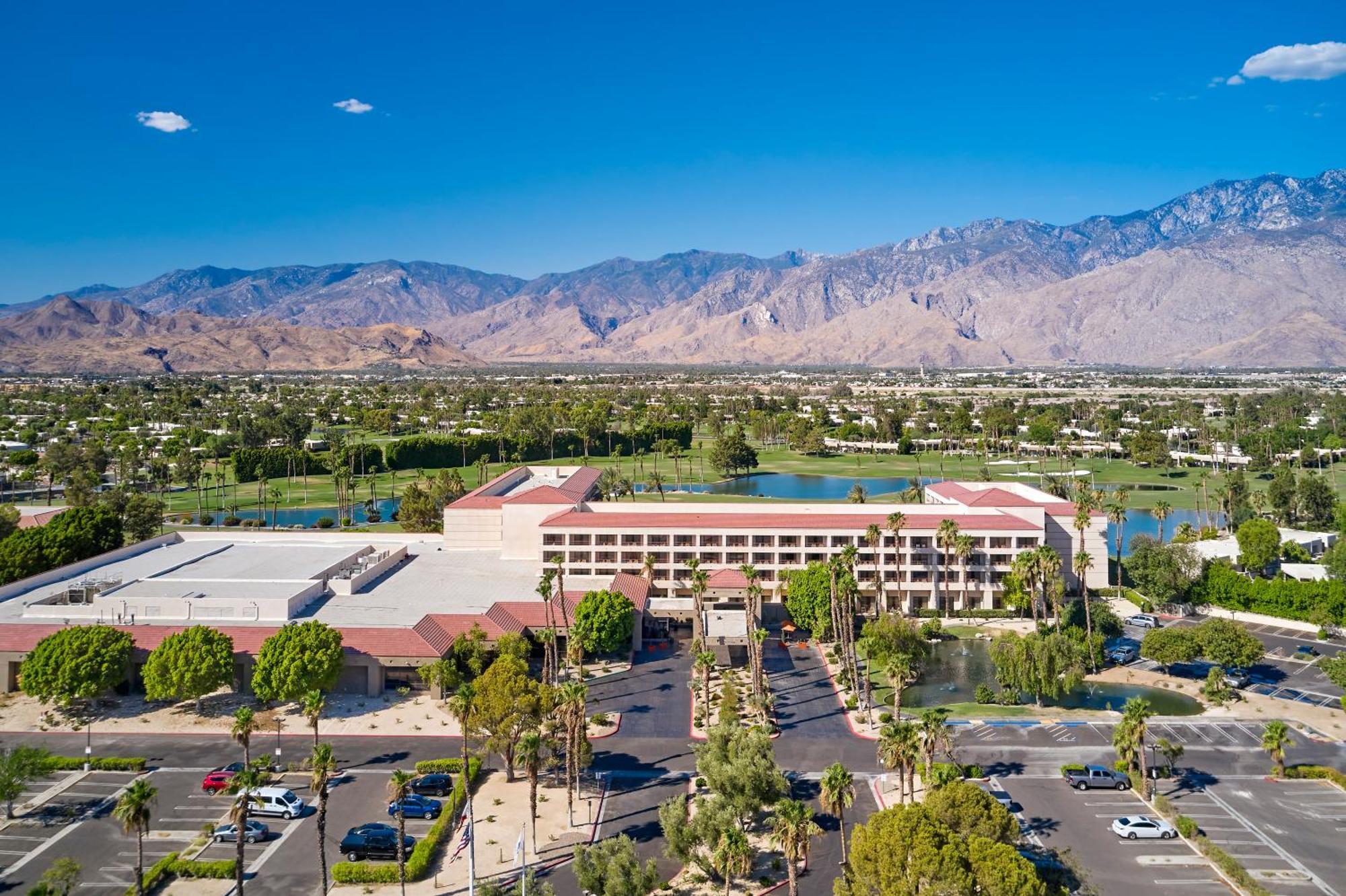 Doubletree By Hilton Golf Resort Palm Springs Cathedral City Exterior photo