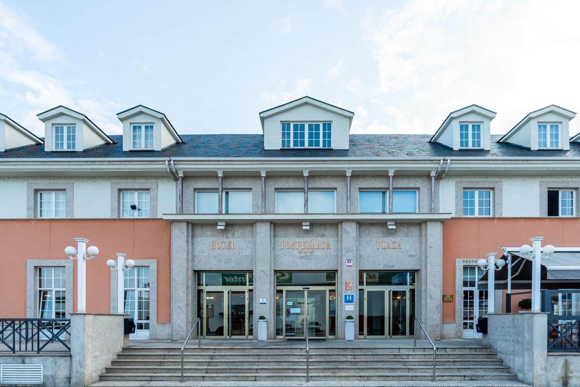 Ponferrada Plaza Hotel Exterior photo