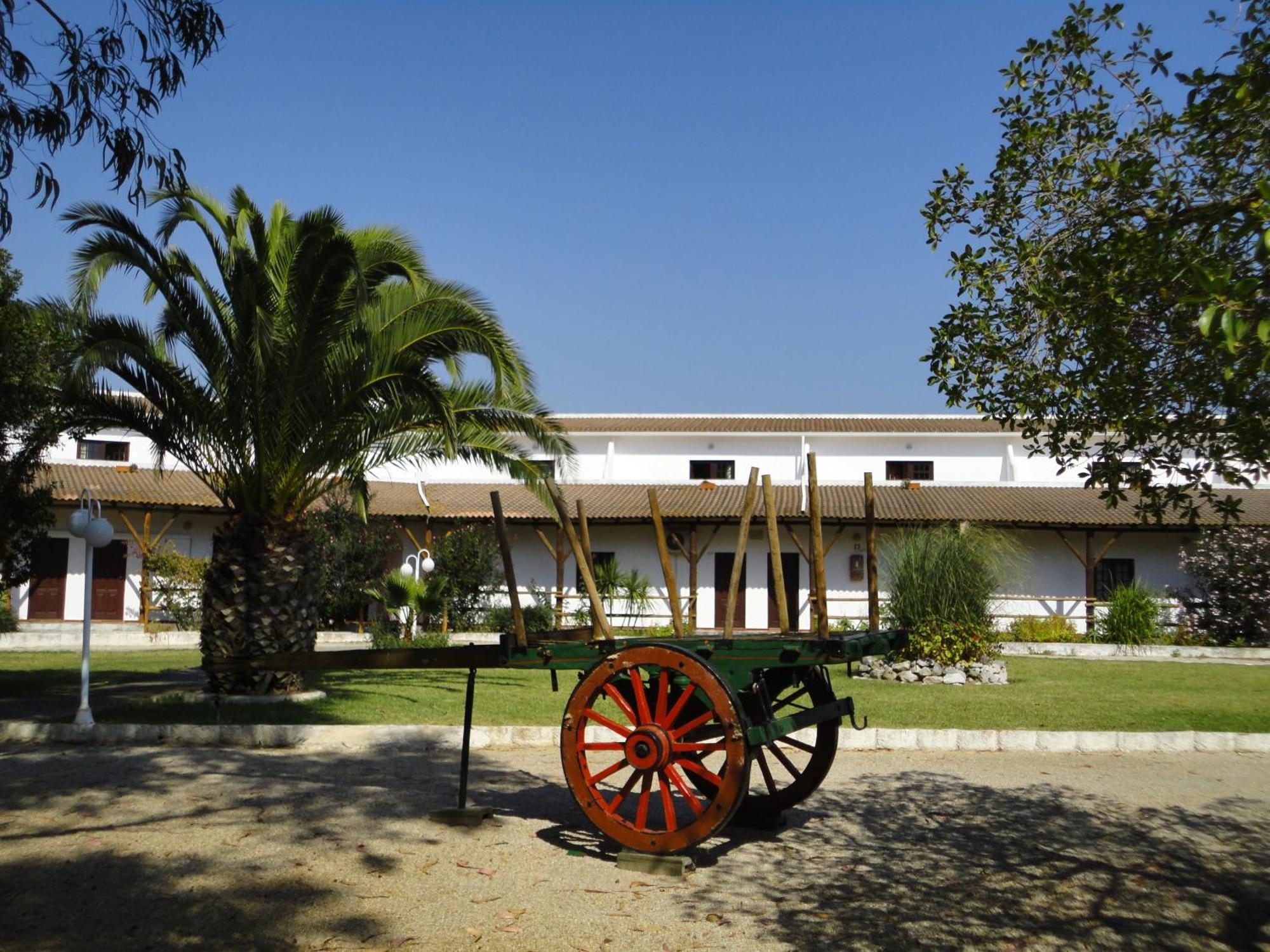 Hotel Rural A Coutada Atouguia Da Baleia Exterior photo