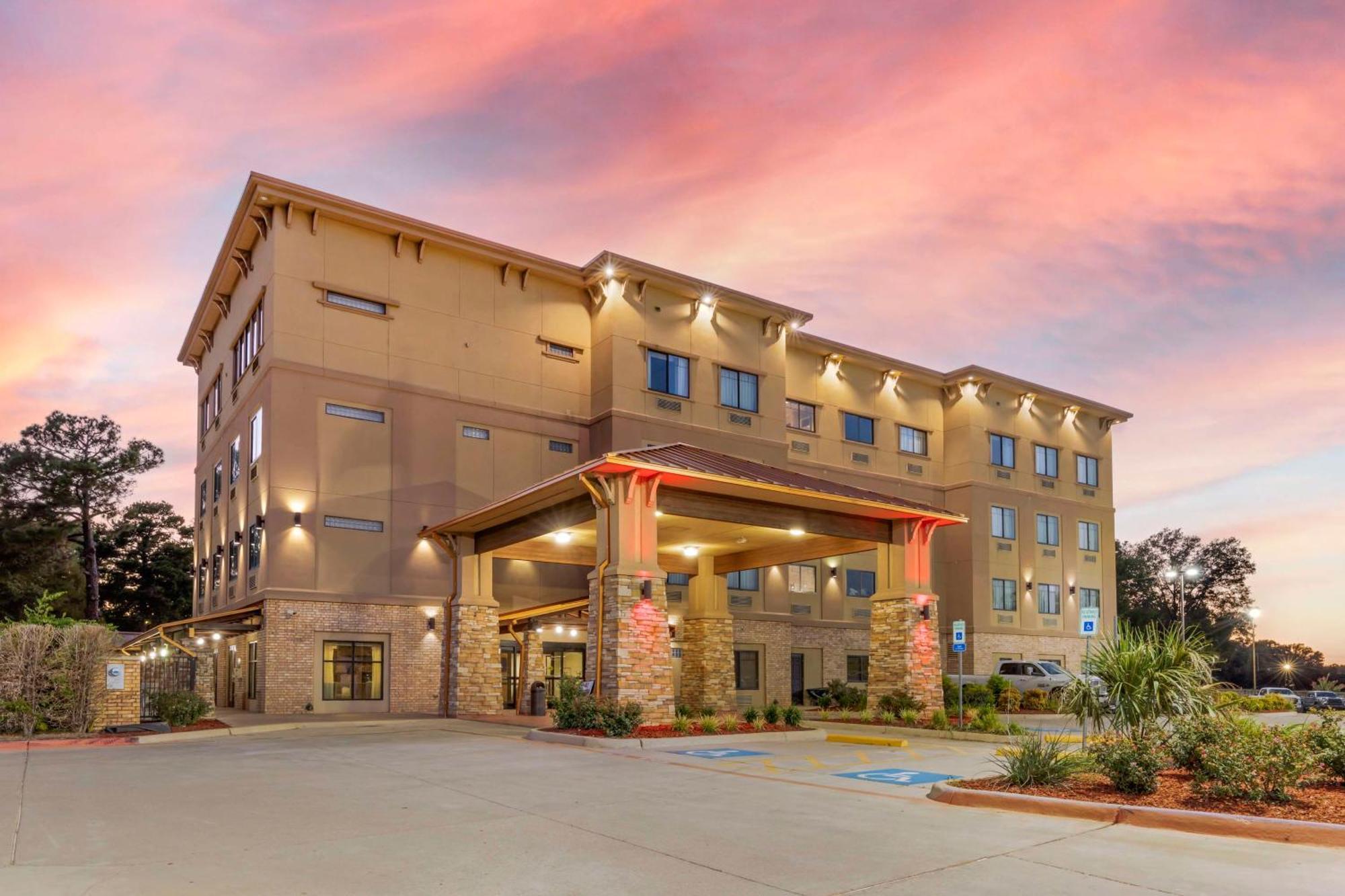 Best Western Plus Classic Inn And Suites Center Exterior photo