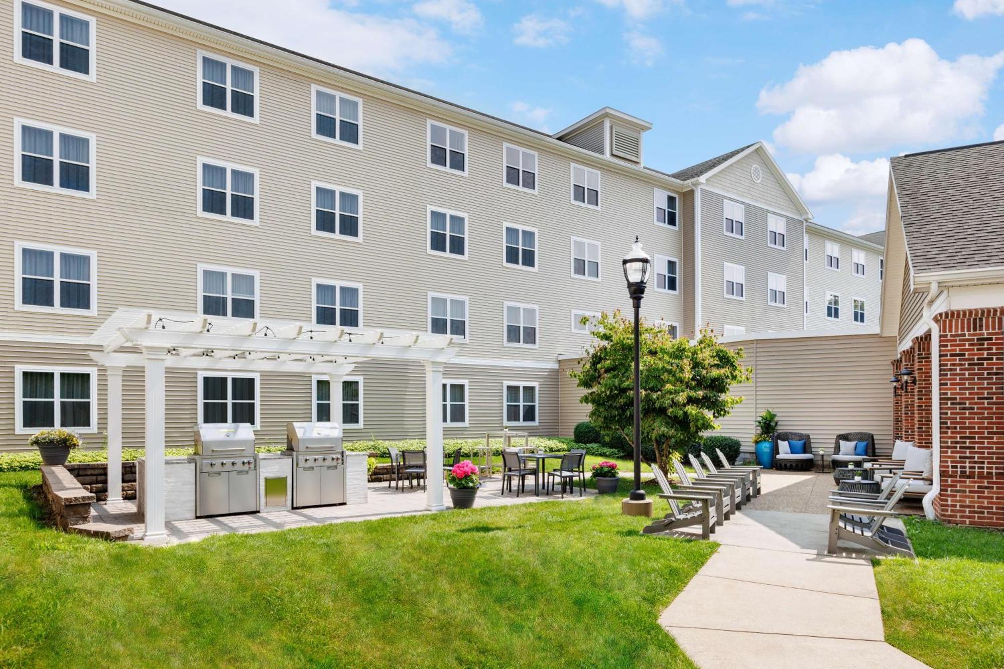 Homewood Suites By Hilton Portsmouth Exterior photo