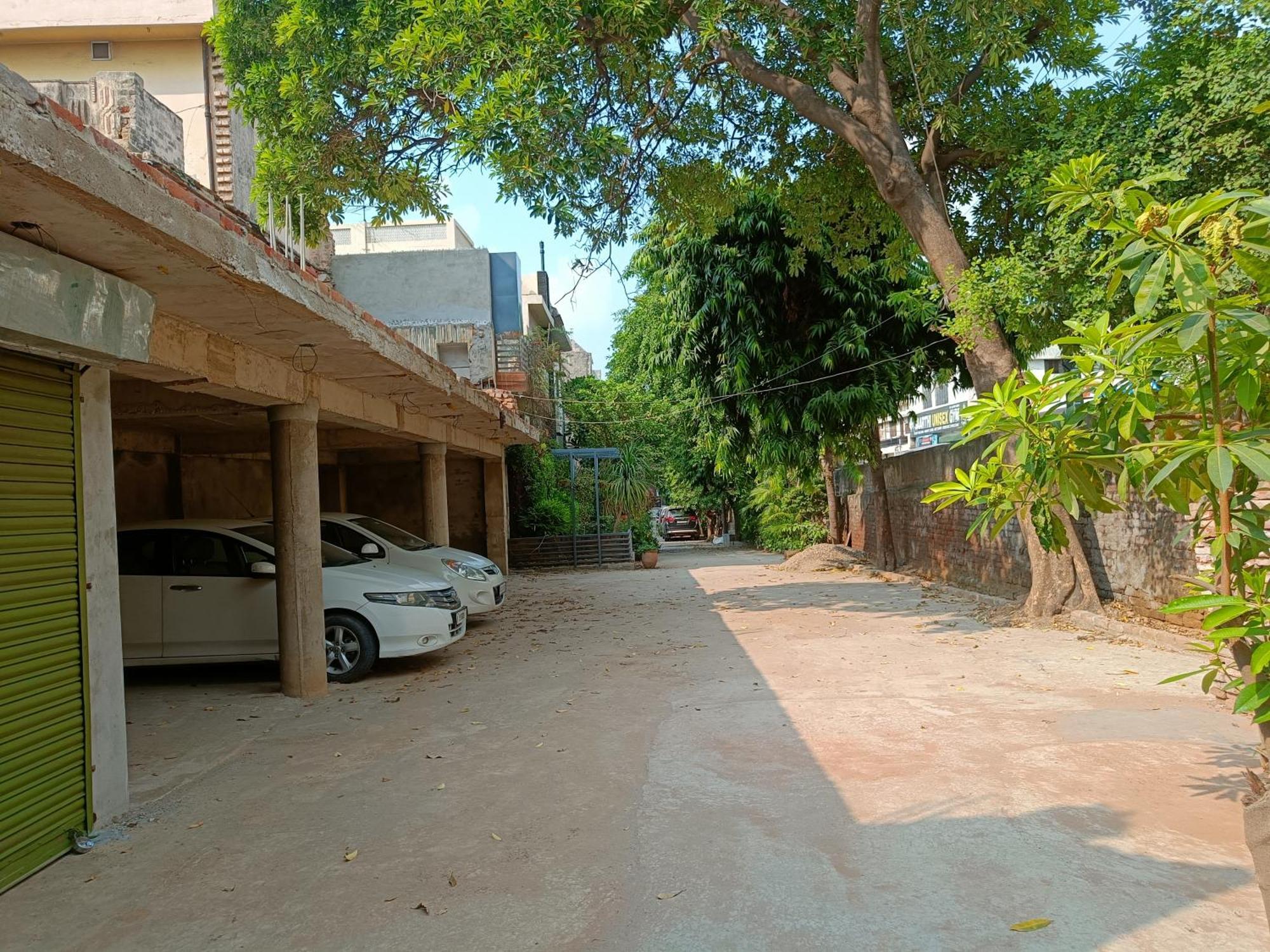 Samrat Hotel Ludhiana Exterior photo