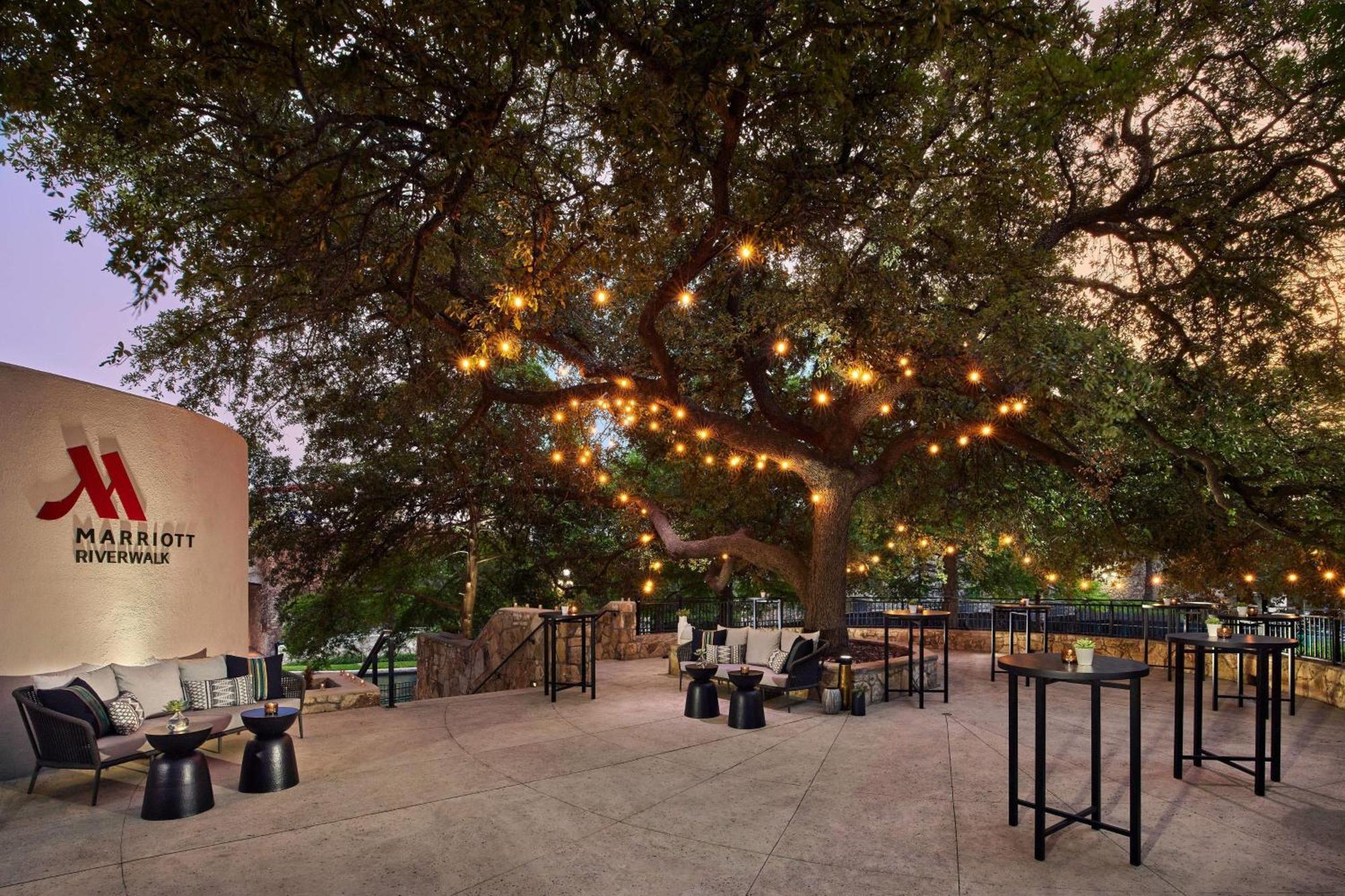 San Antonio Marriott Riverwalk Exterior photo