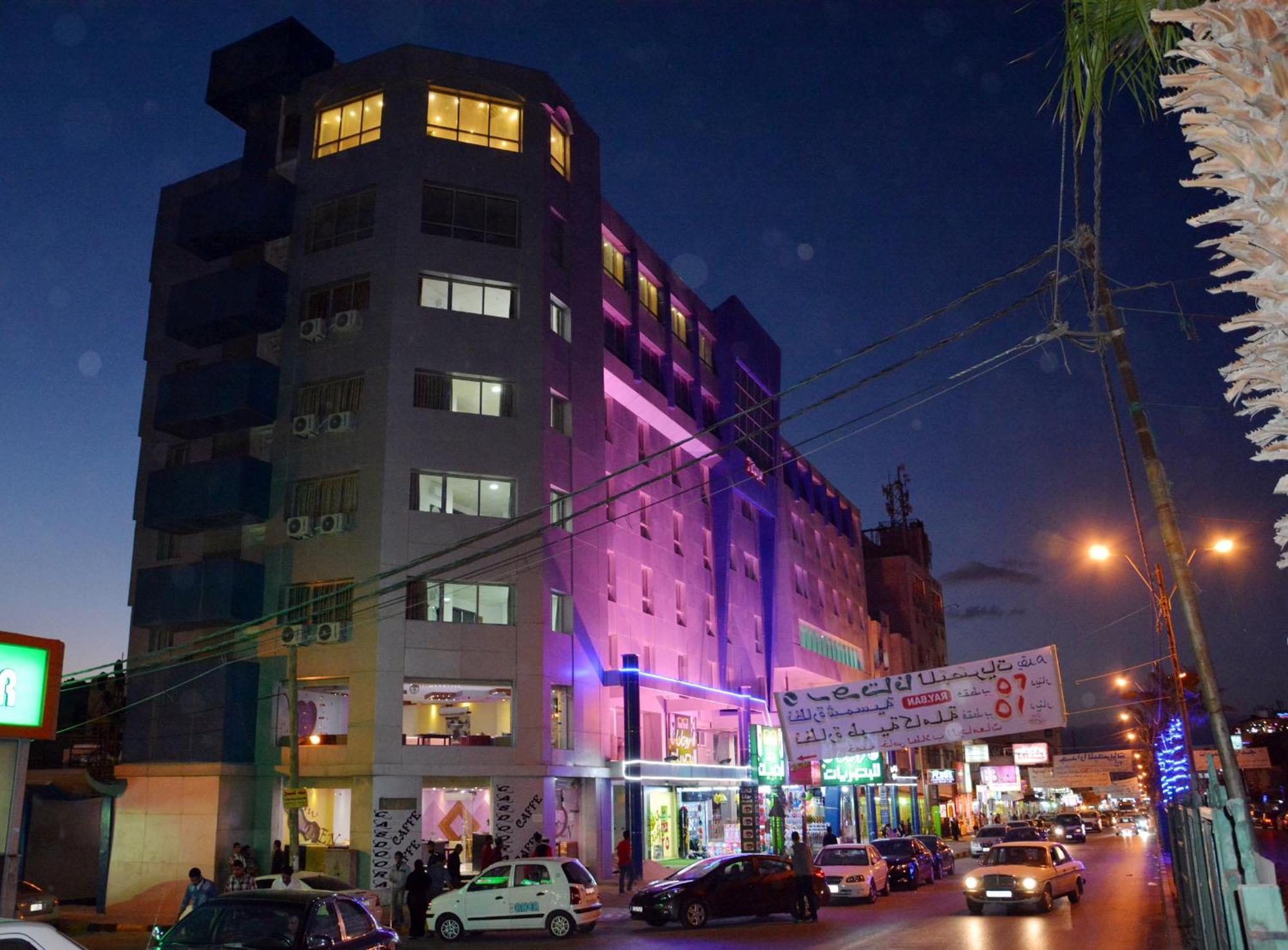 Seven Days Hotel Irbid Exterior photo