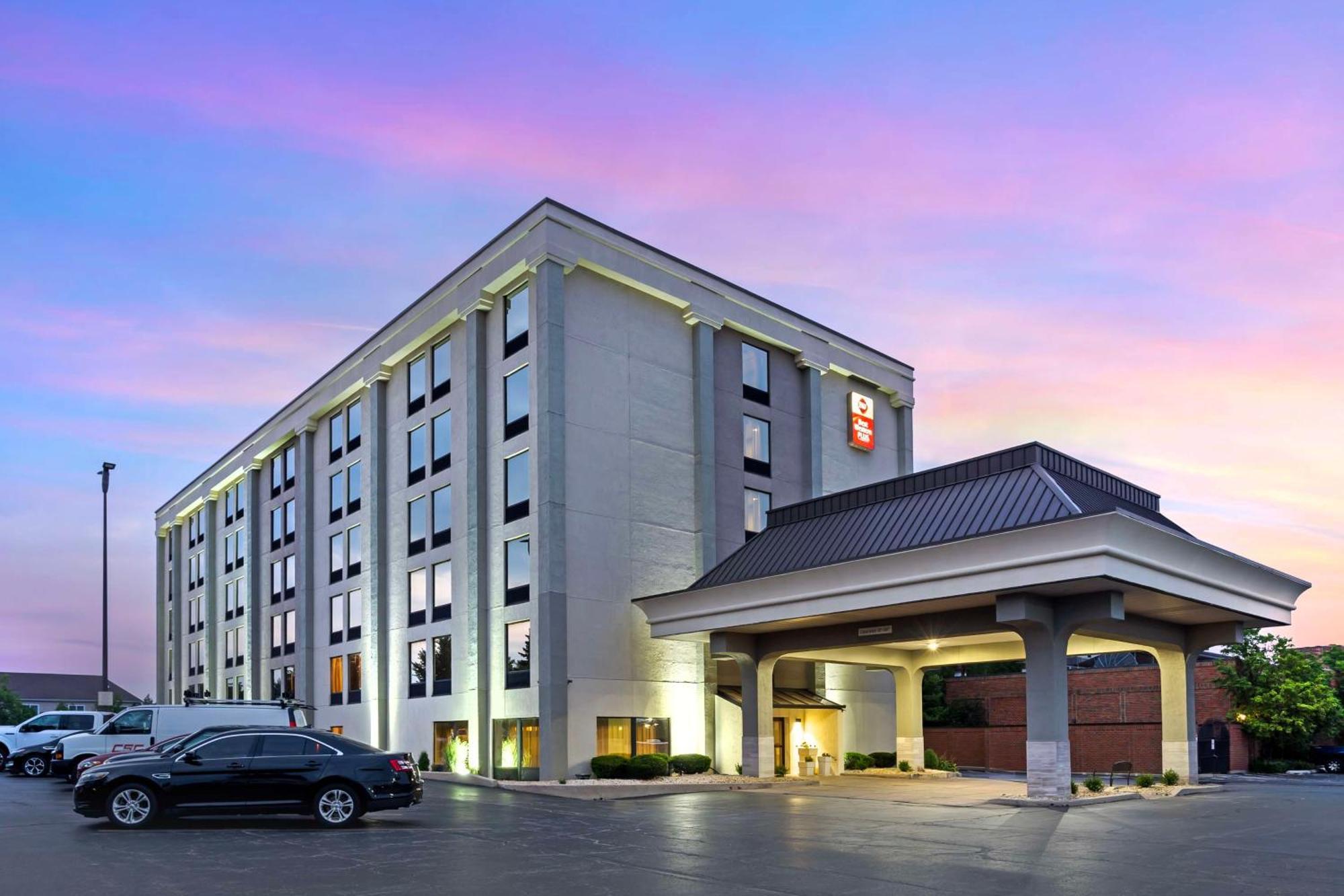 Best Western Plus Chicagoland - Countryside Exterior photo