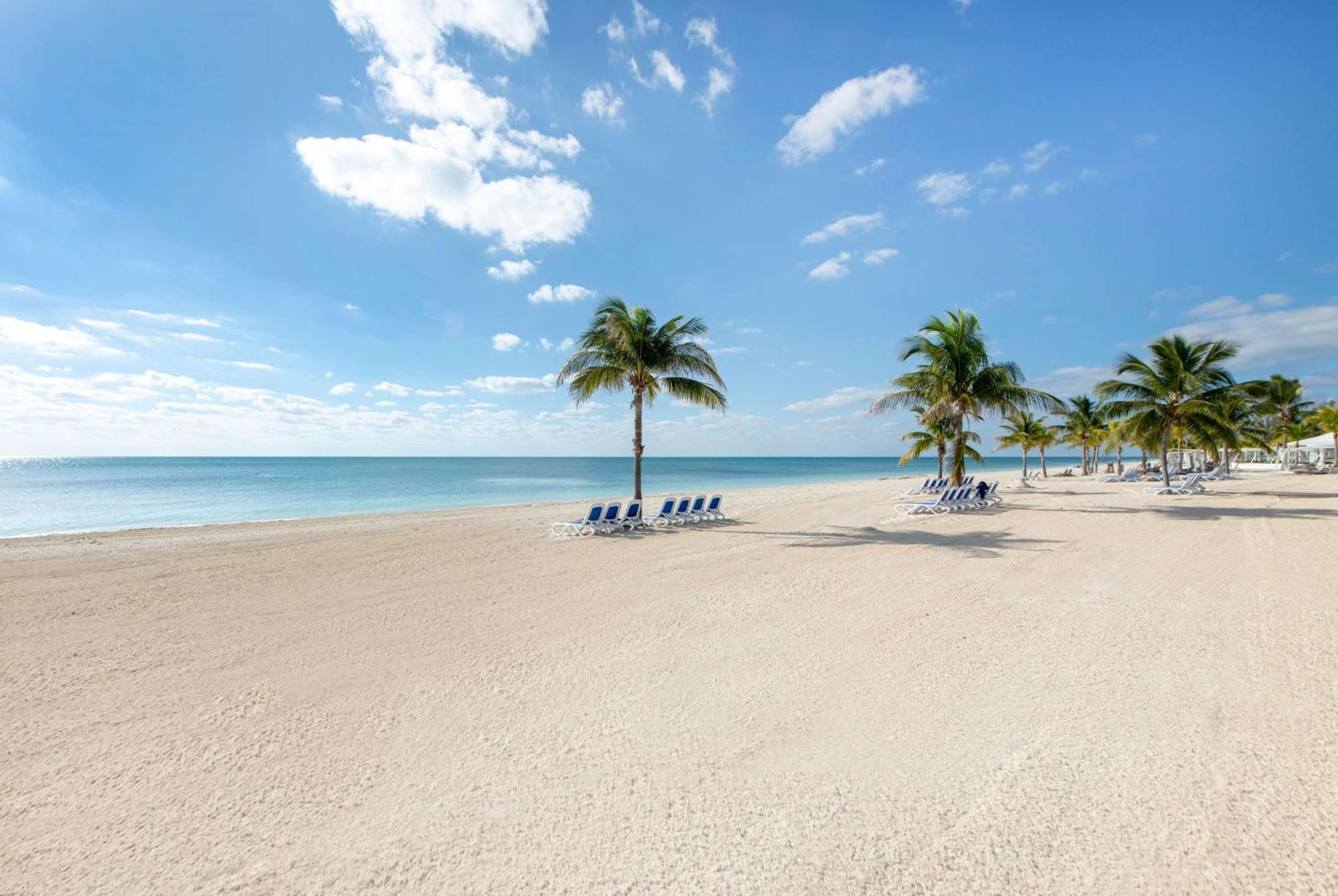 Viva Fortuna Beach By Wyndham, A Trademark All Inclusive Freeport Exterior photo