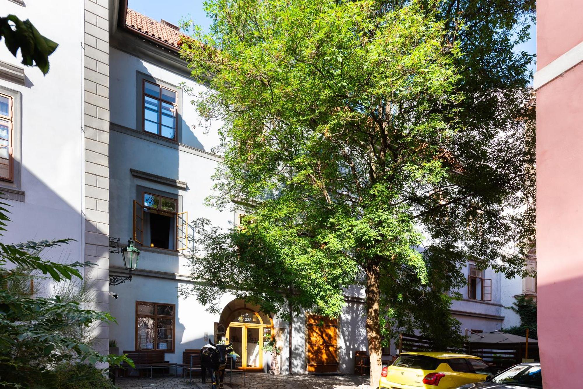 3 Epoques Apartments By Adrez Prague Exterior photo