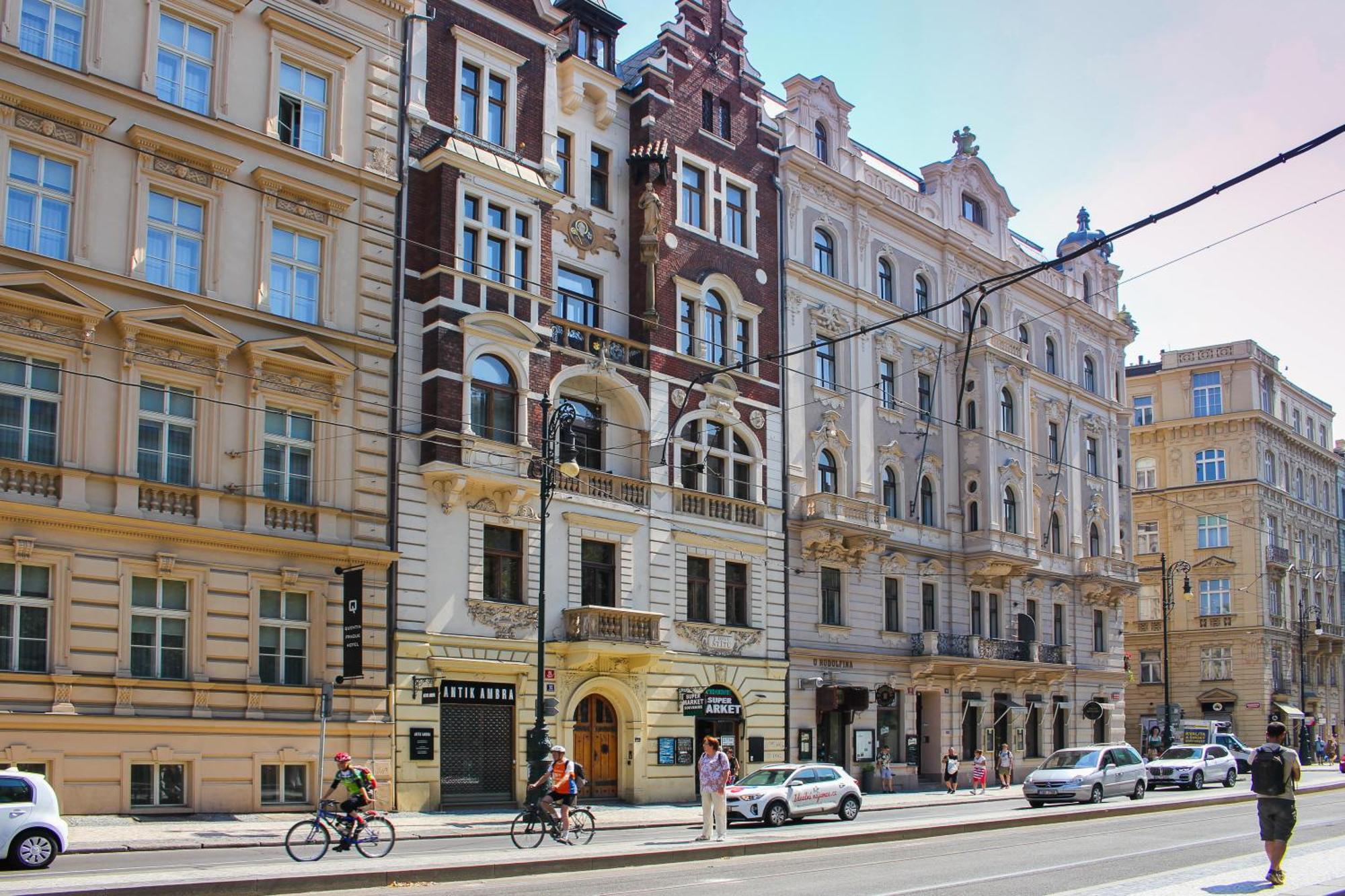 Art House Apartments By Adrez Prague Exterior photo