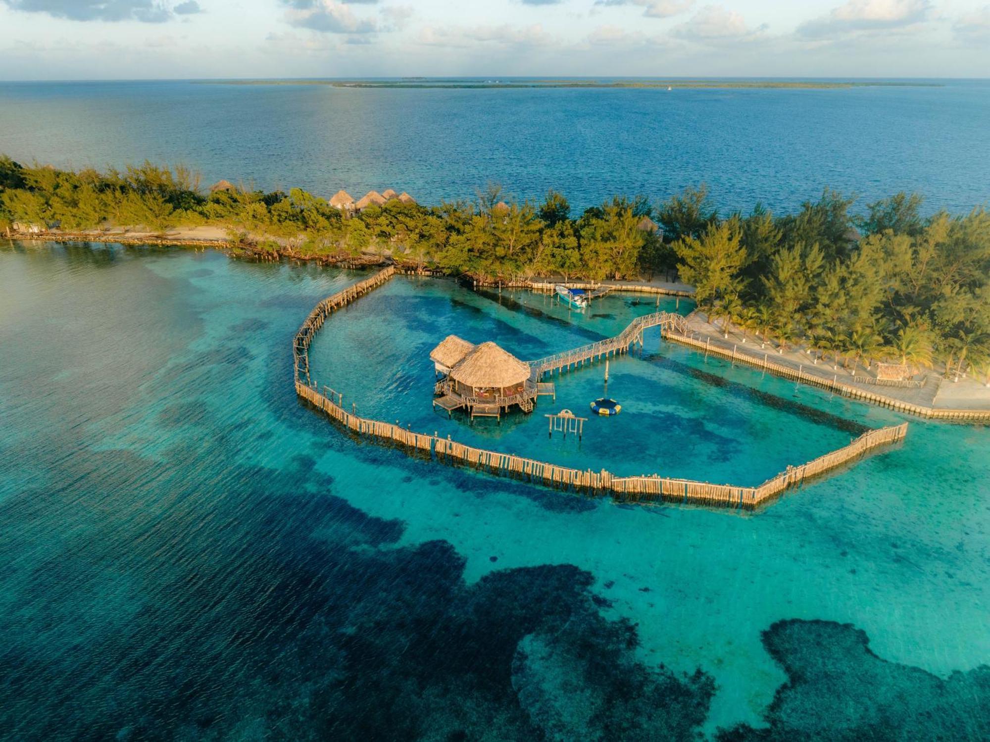 Thatch Caye Resort A Muy'Ono Resort Hopkins Exterior photo