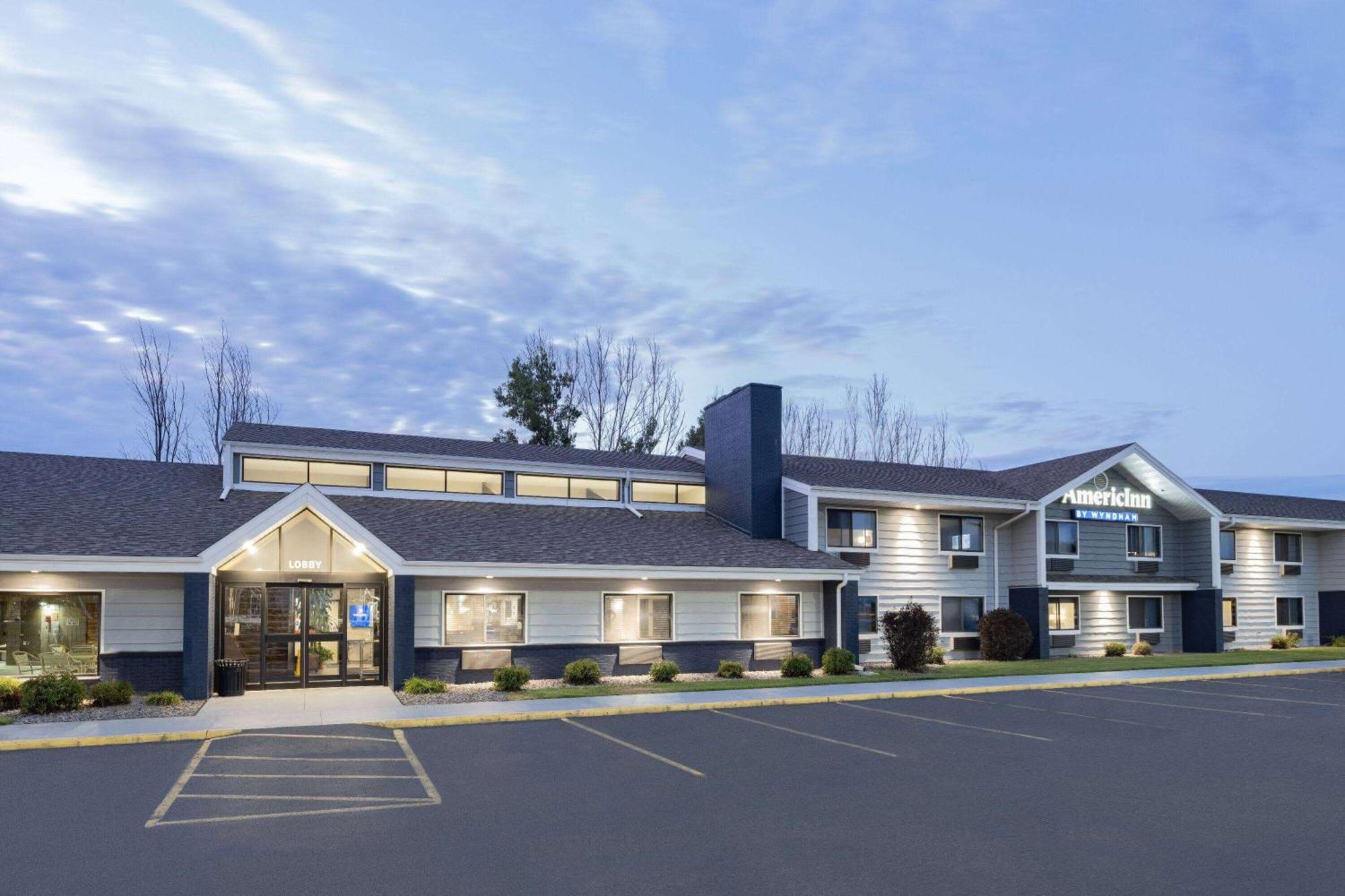 Americinn By Wyndham Plover Stevens Point Exterior photo