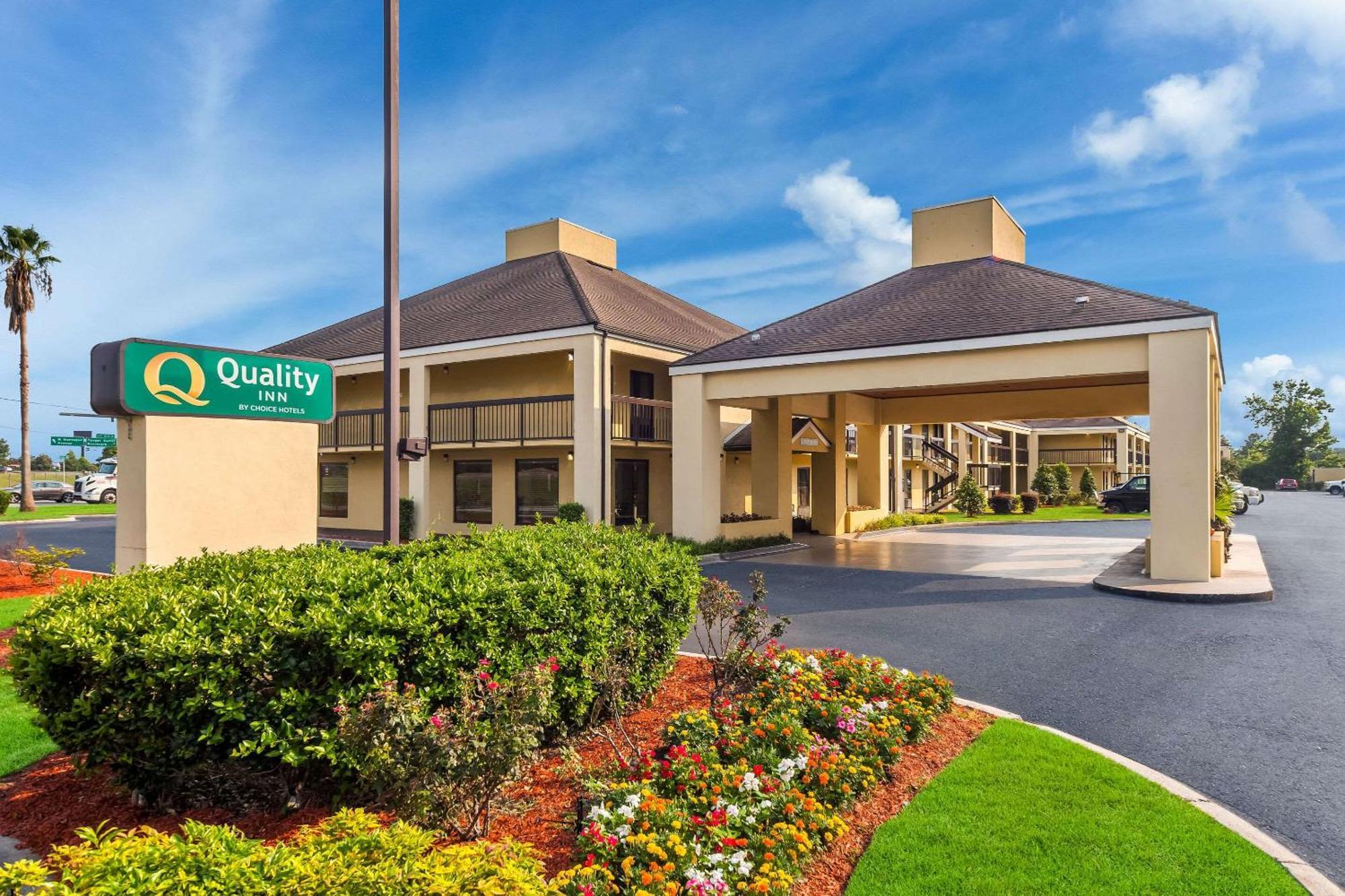 Quality Inn Coliseum Charleston Exterior photo