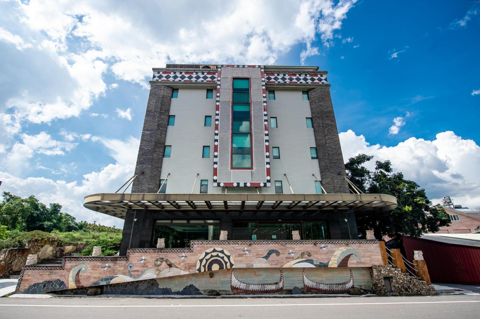 Classic Hotel Shvatan Yuchi Exterior photo