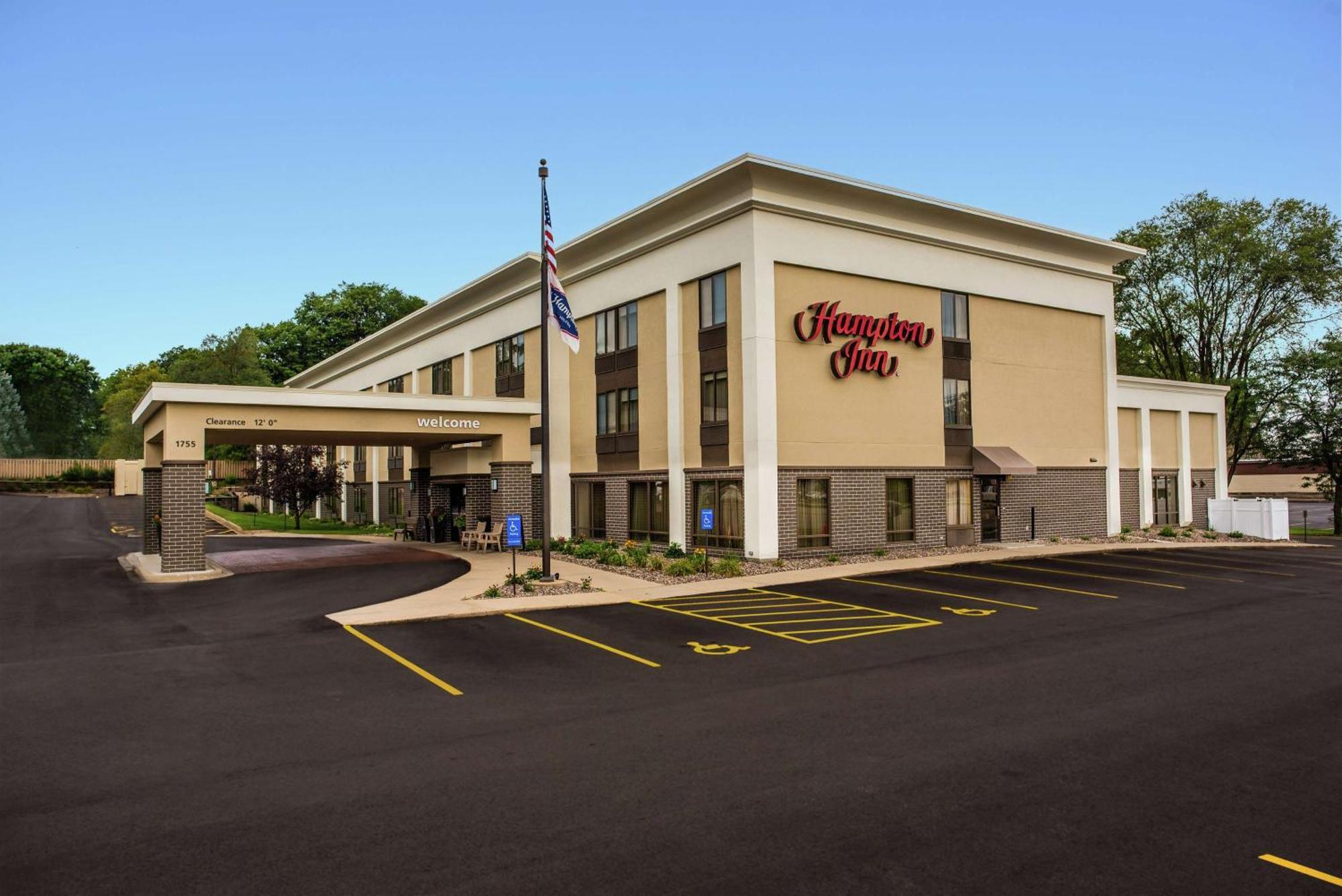 Hampton Inn Rochester Exterior photo