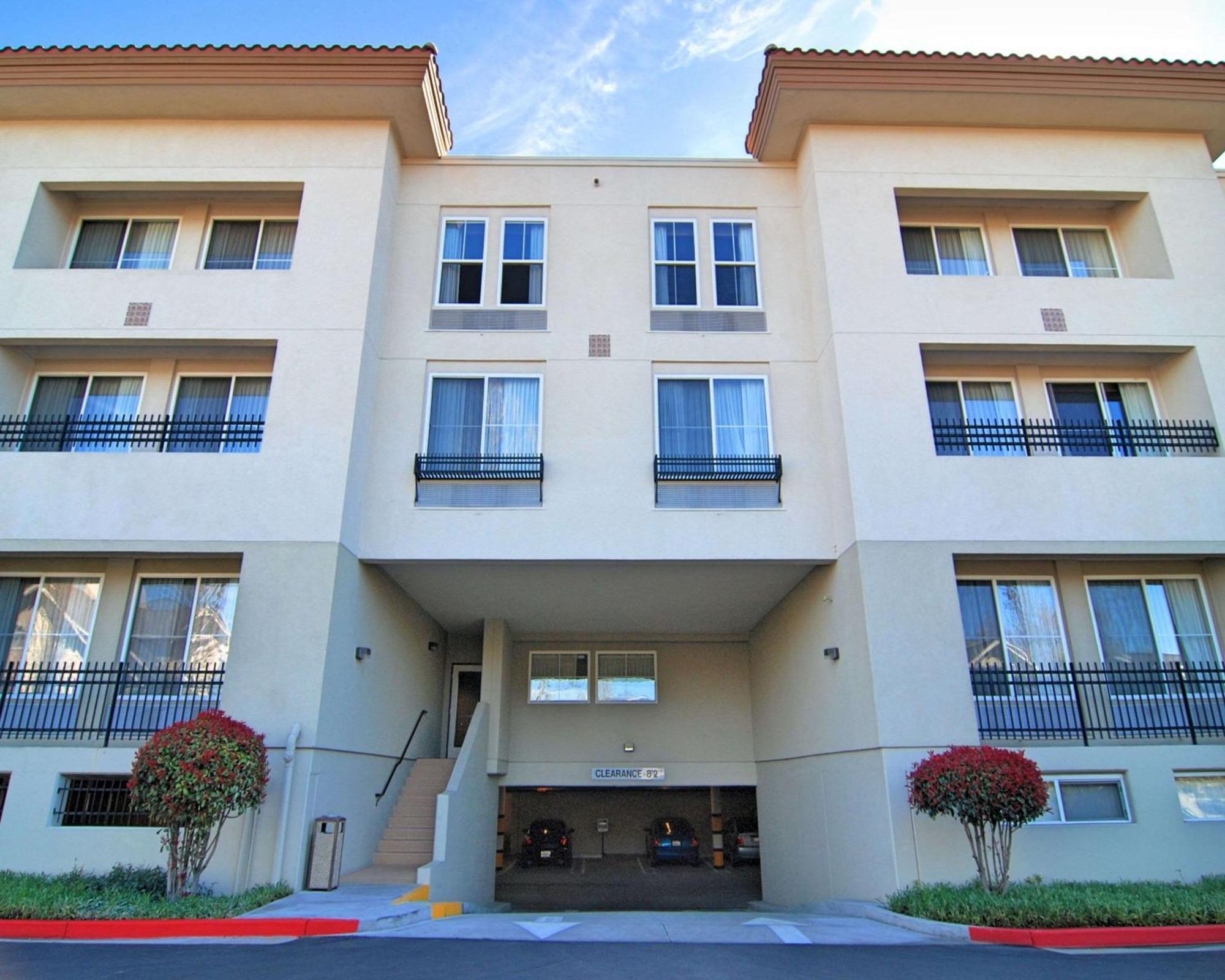 Hampton Inn & Suites Mountain View Exterior photo