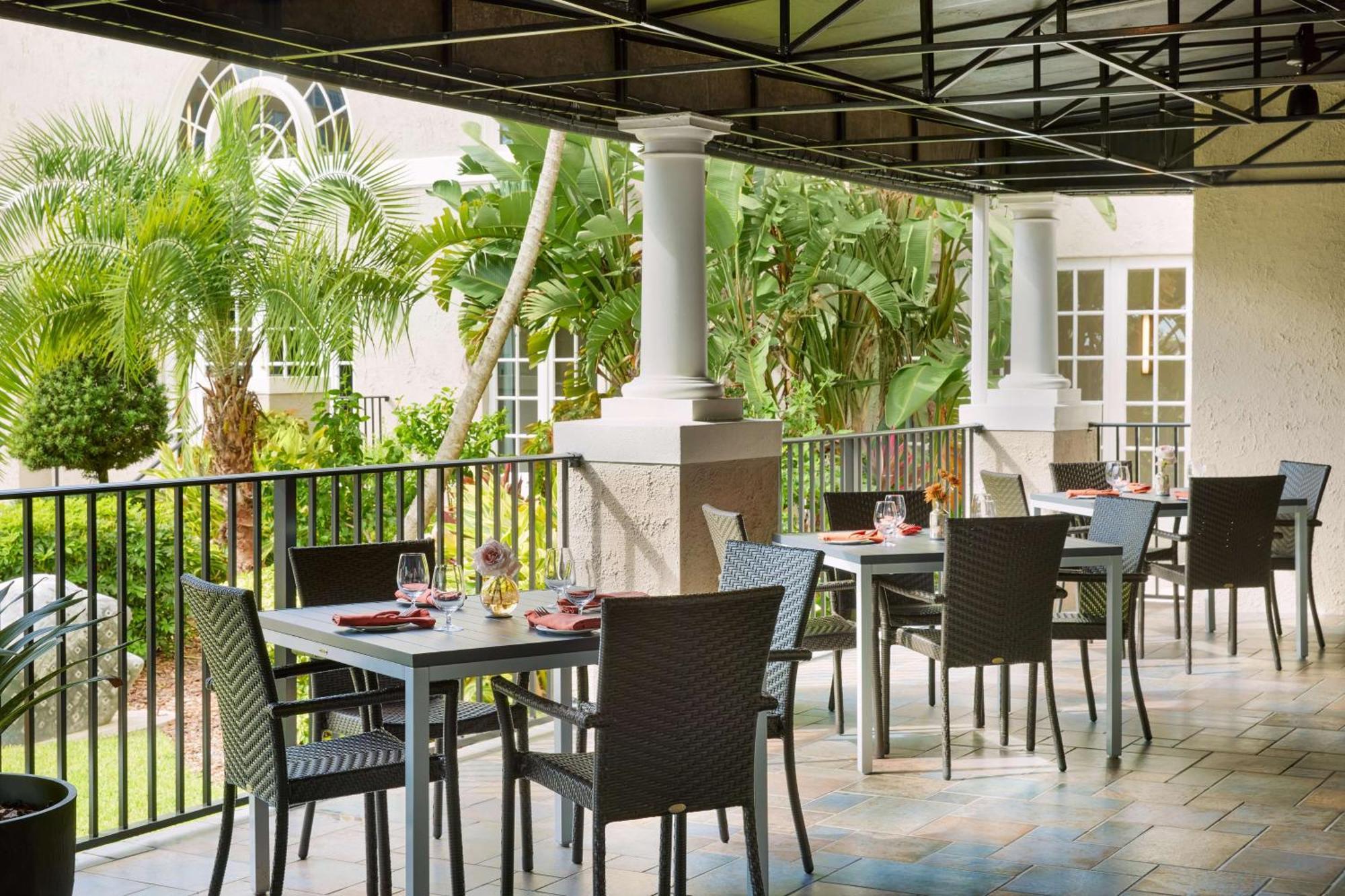 The Terrace Hotel Lakeland, Tapestry Collection By Hilton Exterior photo