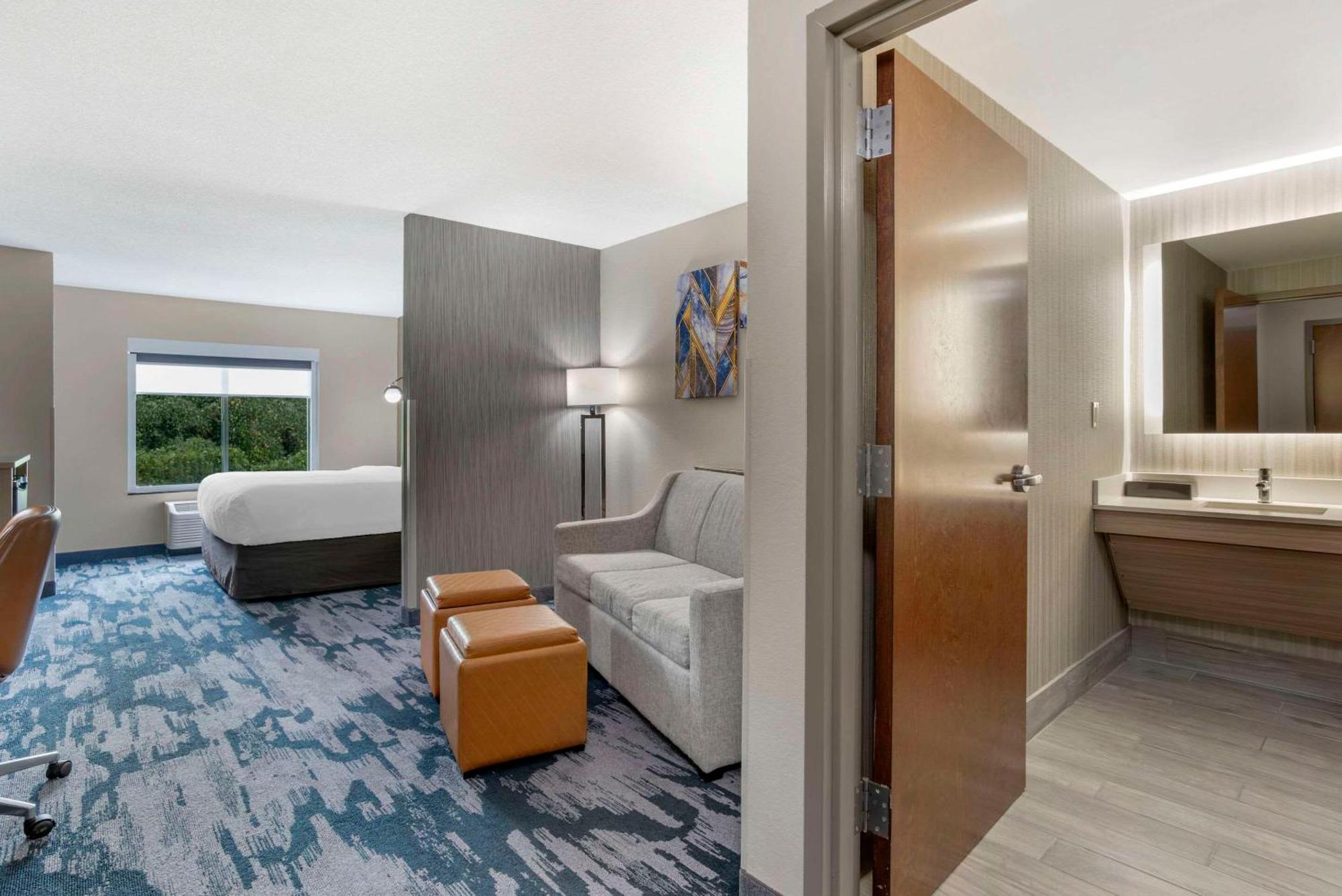 Comfort Suites At Westgate Mall Spartanburg Exterior photo