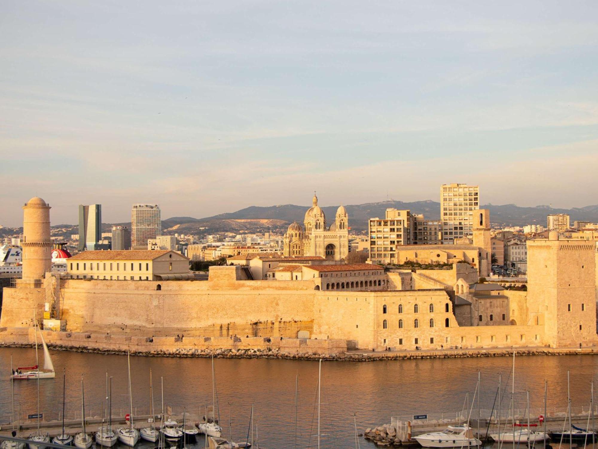 Sofitel Marseille Vieux-Port Hotel Exterior photo