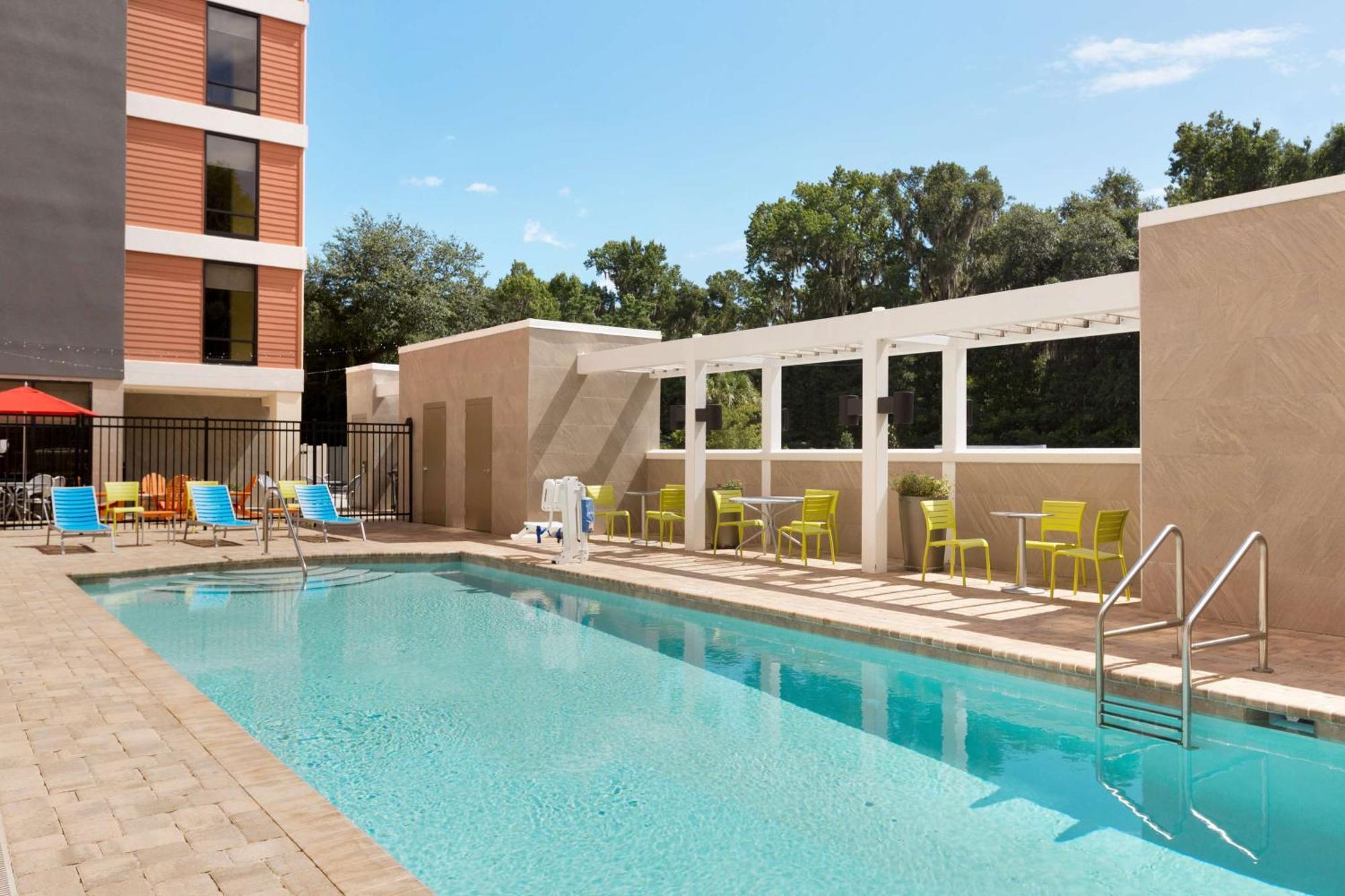 Home2 Suites By Hilton Gainesville Exterior photo