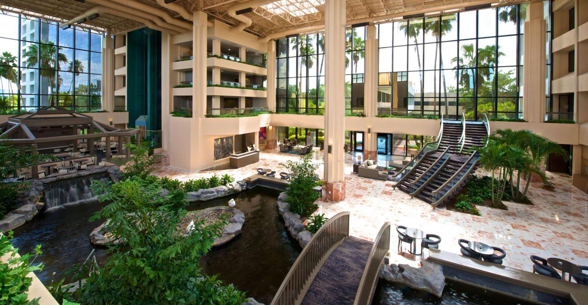 Embassy Suites By Hilton Palm Beach Gardens Pga Boulevard Exterior photo