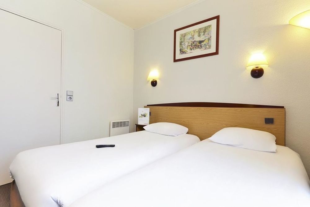 Campanile Dijon Sud - Marsannay Hotel Room photo