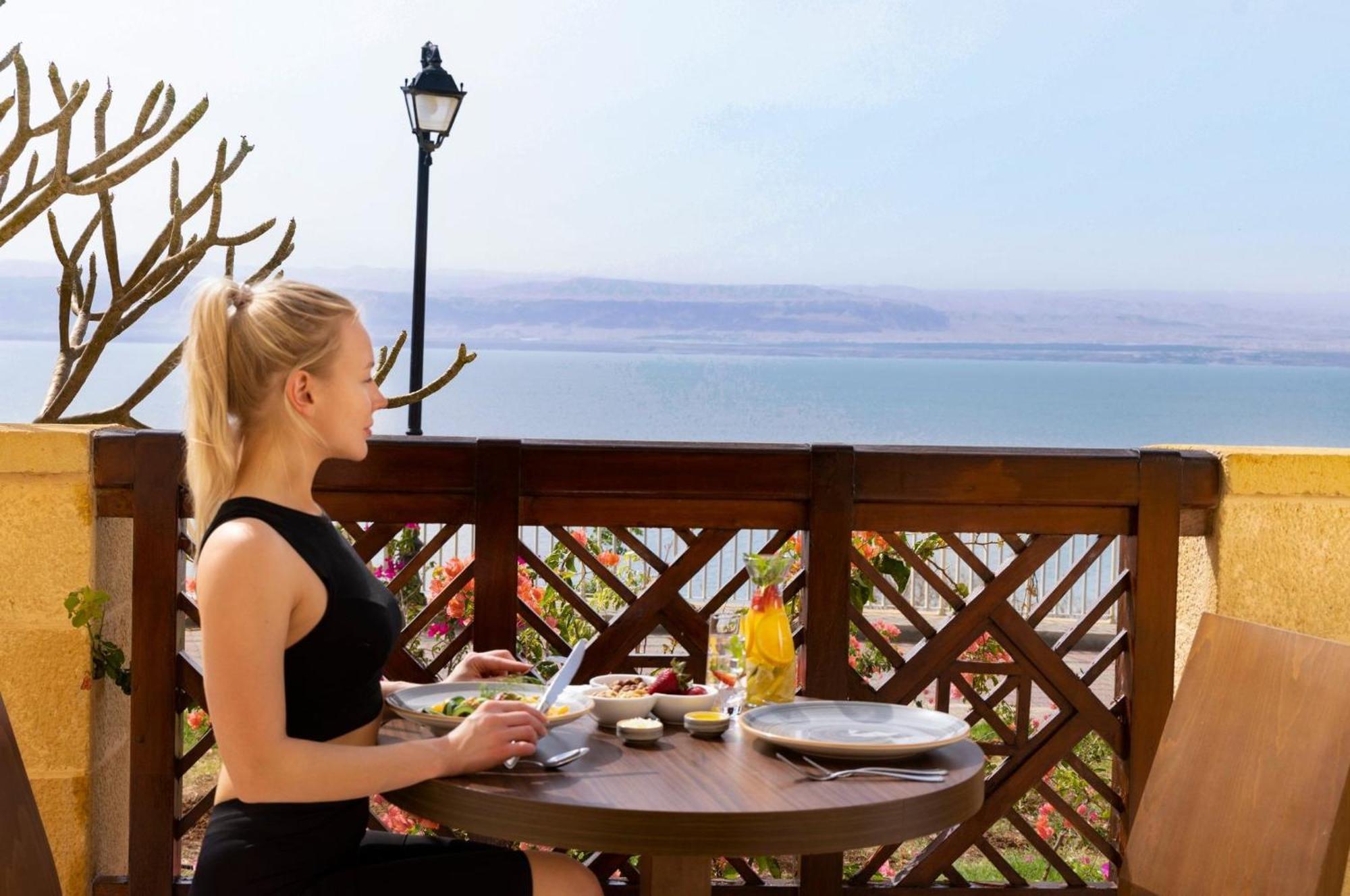 Crowne Plaza Jordan Dead Sea Resort & Spa, An Ihg Hotel Sweimeh Exterior photo