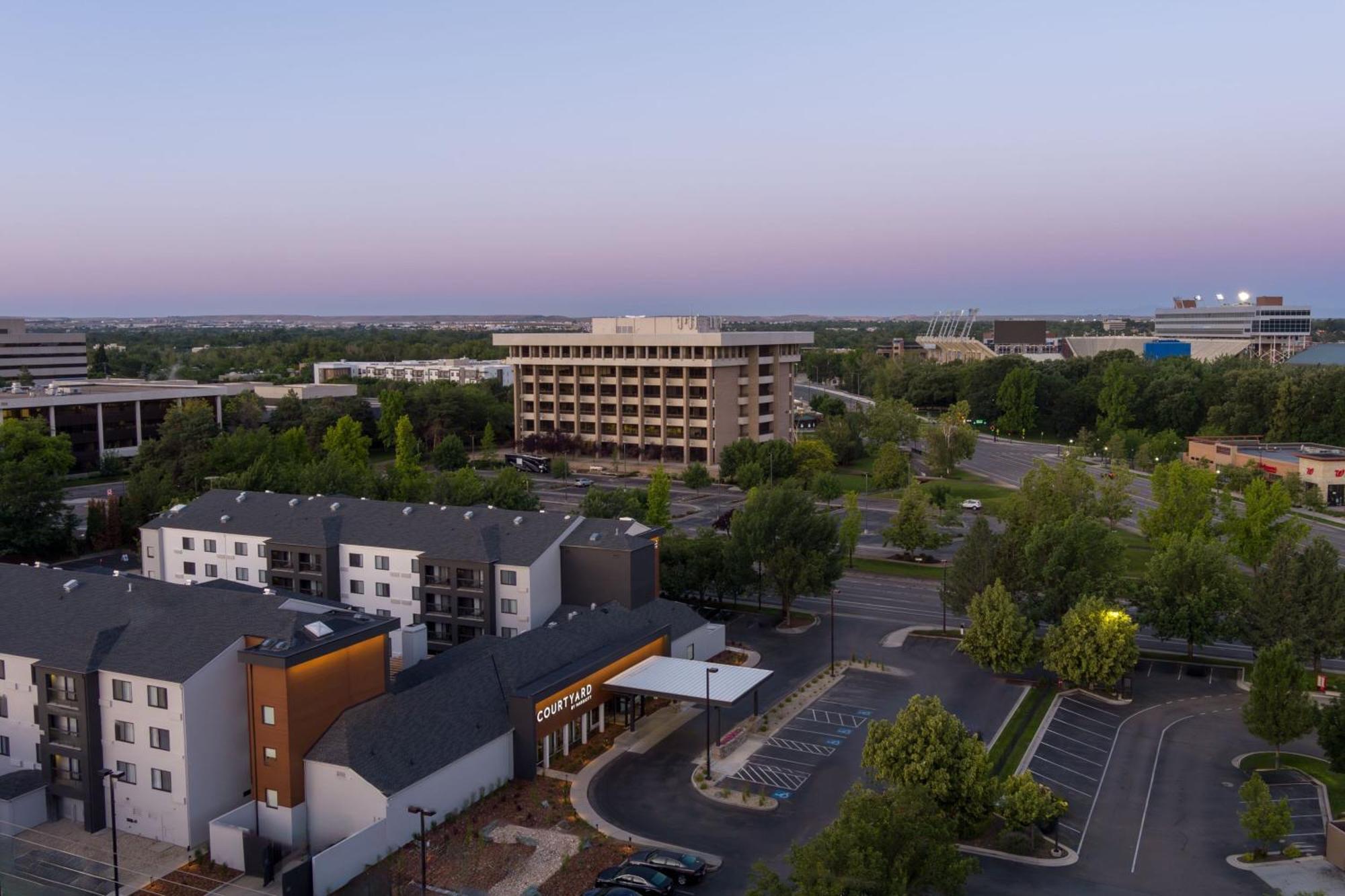 Courtyard Boise Downtown Hotel Exterior photo