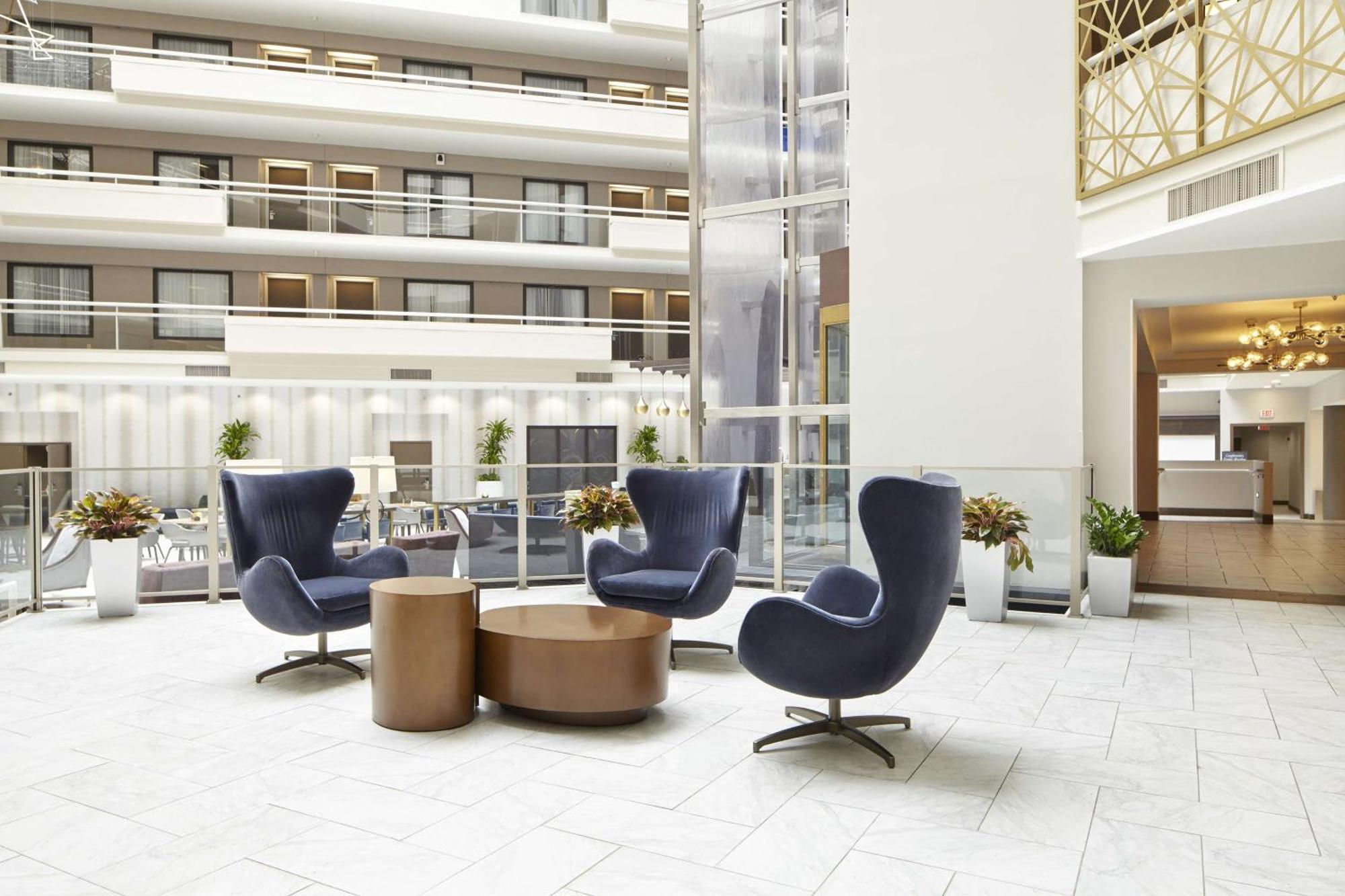Embassy Suites By Hilton Atlanta Galleria Exterior photo