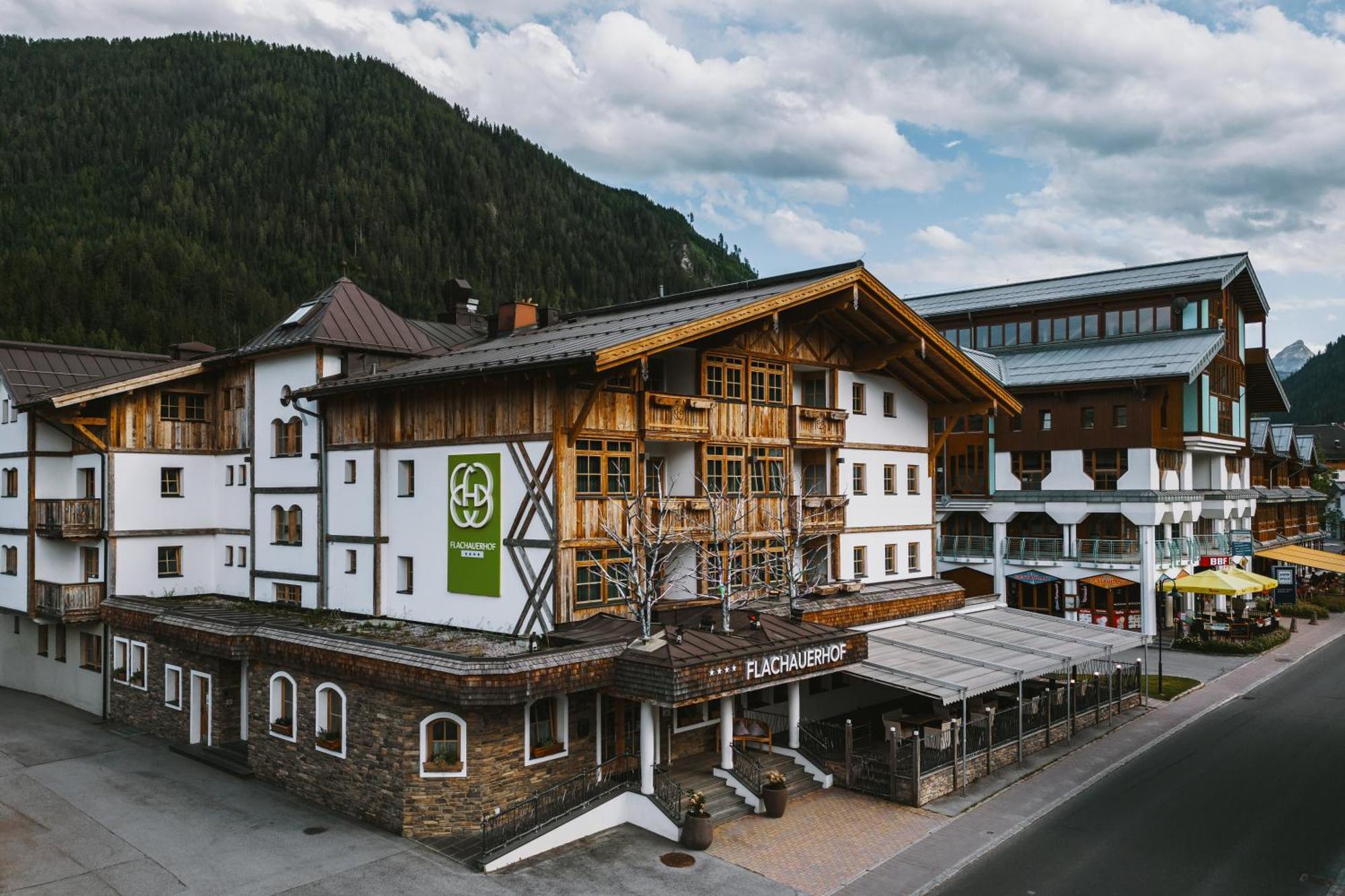 Alpine Wellness Hotel Flachauerhof Exterior photo
