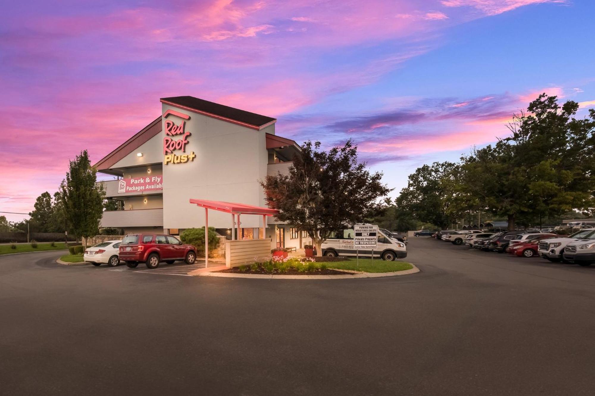 Red Roof Inn Plus+ Nashville Airport Exterior photo