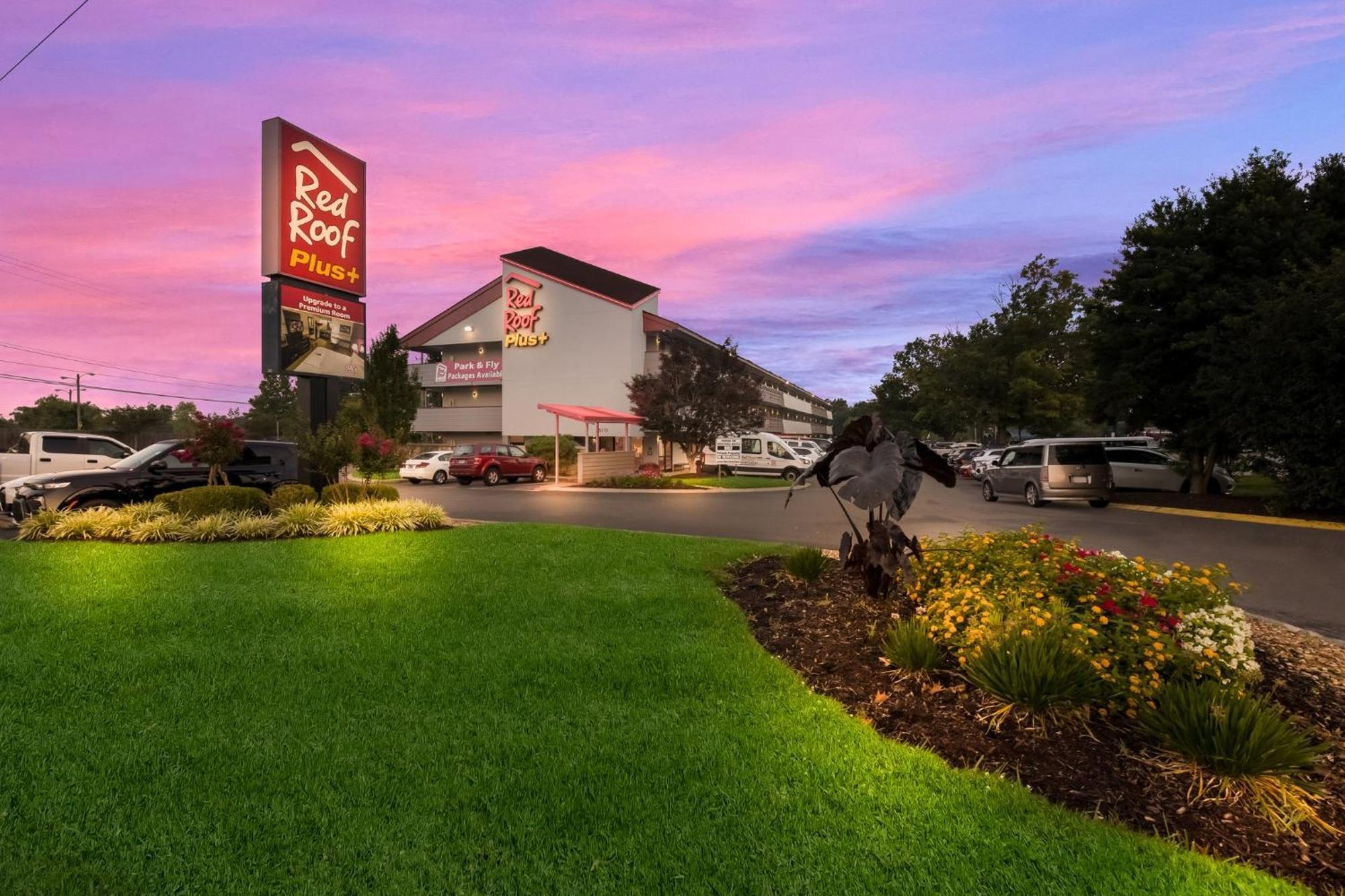 Red Roof Inn Plus+ Nashville Airport Exterior photo